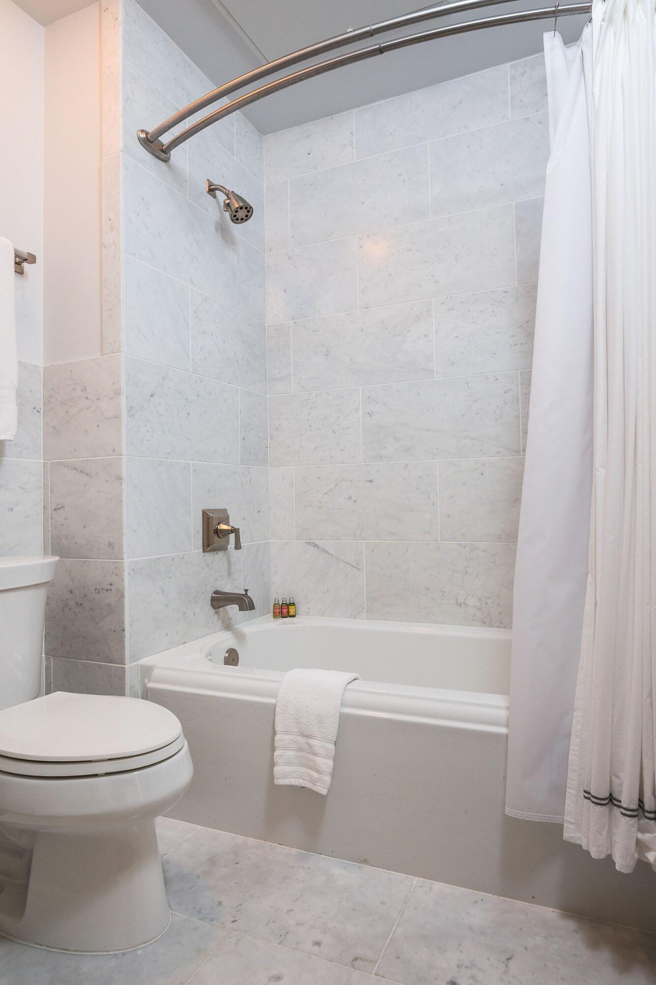 Double Deluxe Pool View