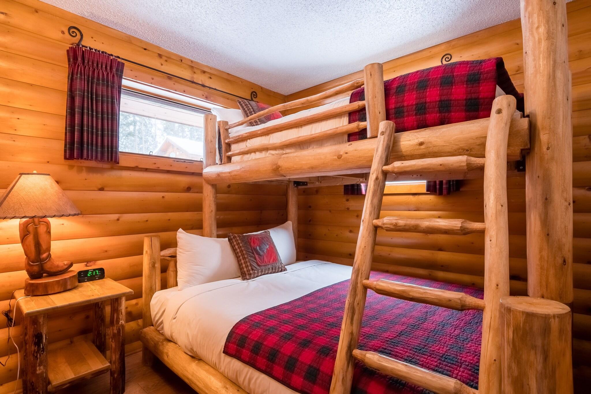 Family Room Superior Queen Bed