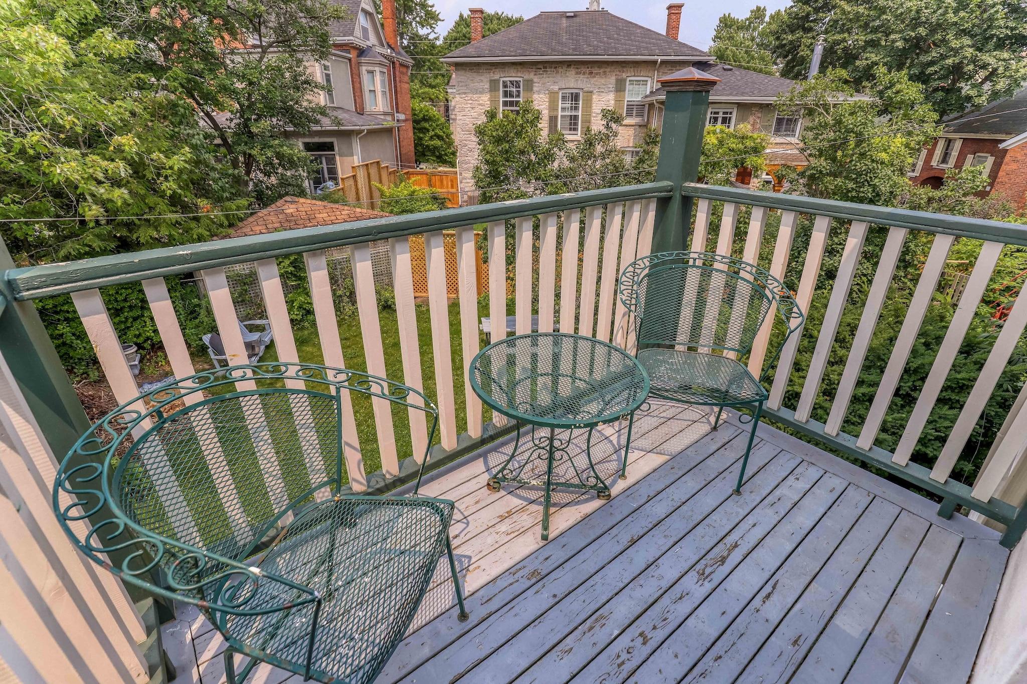 Double Queen Size Bed