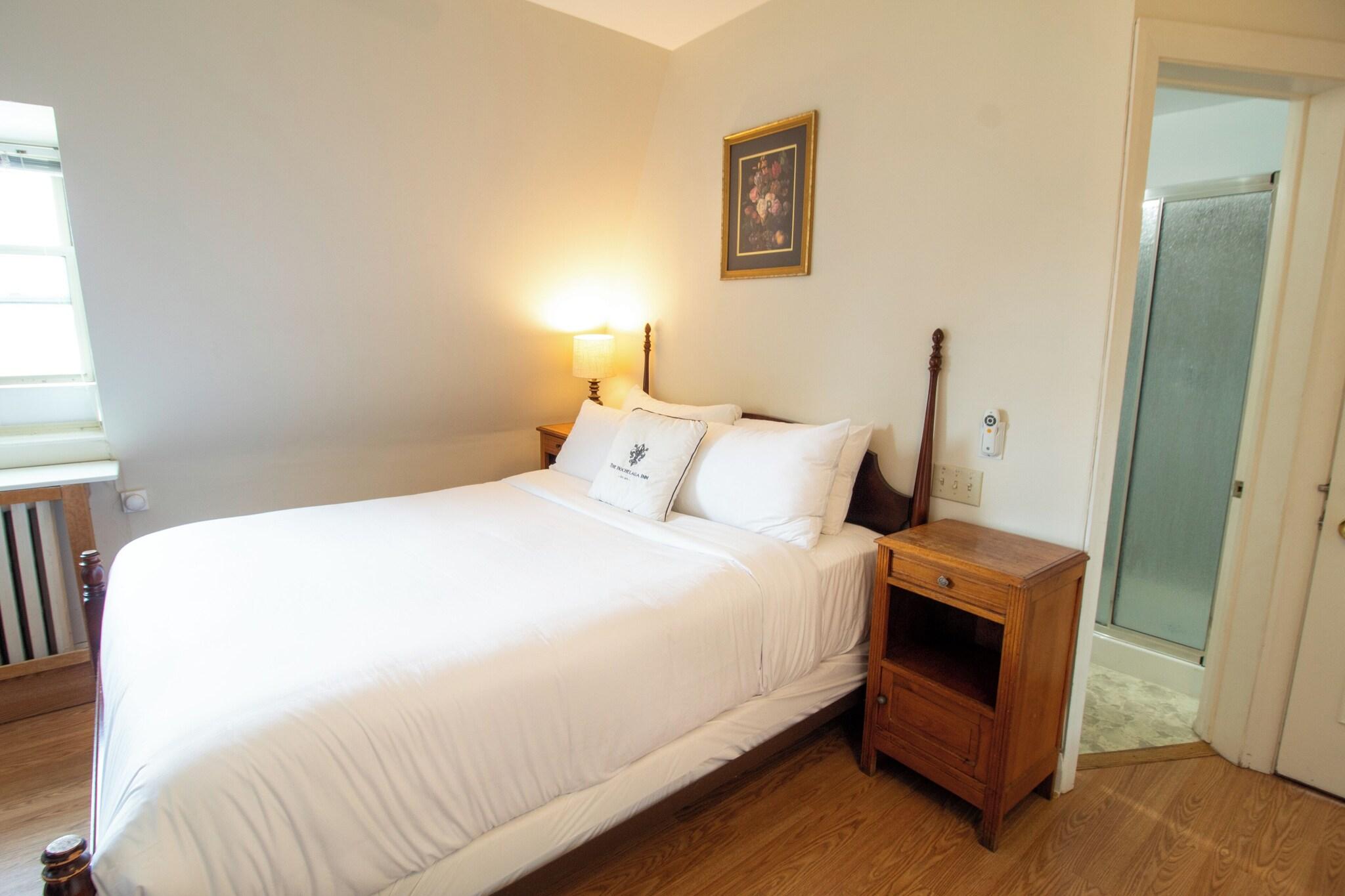 Double Classic Queen Bed