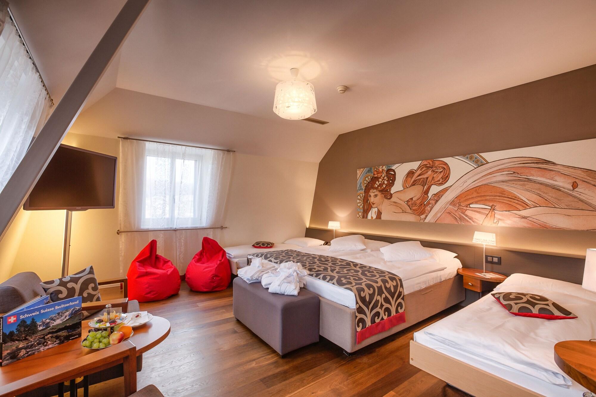 Family Room Standard