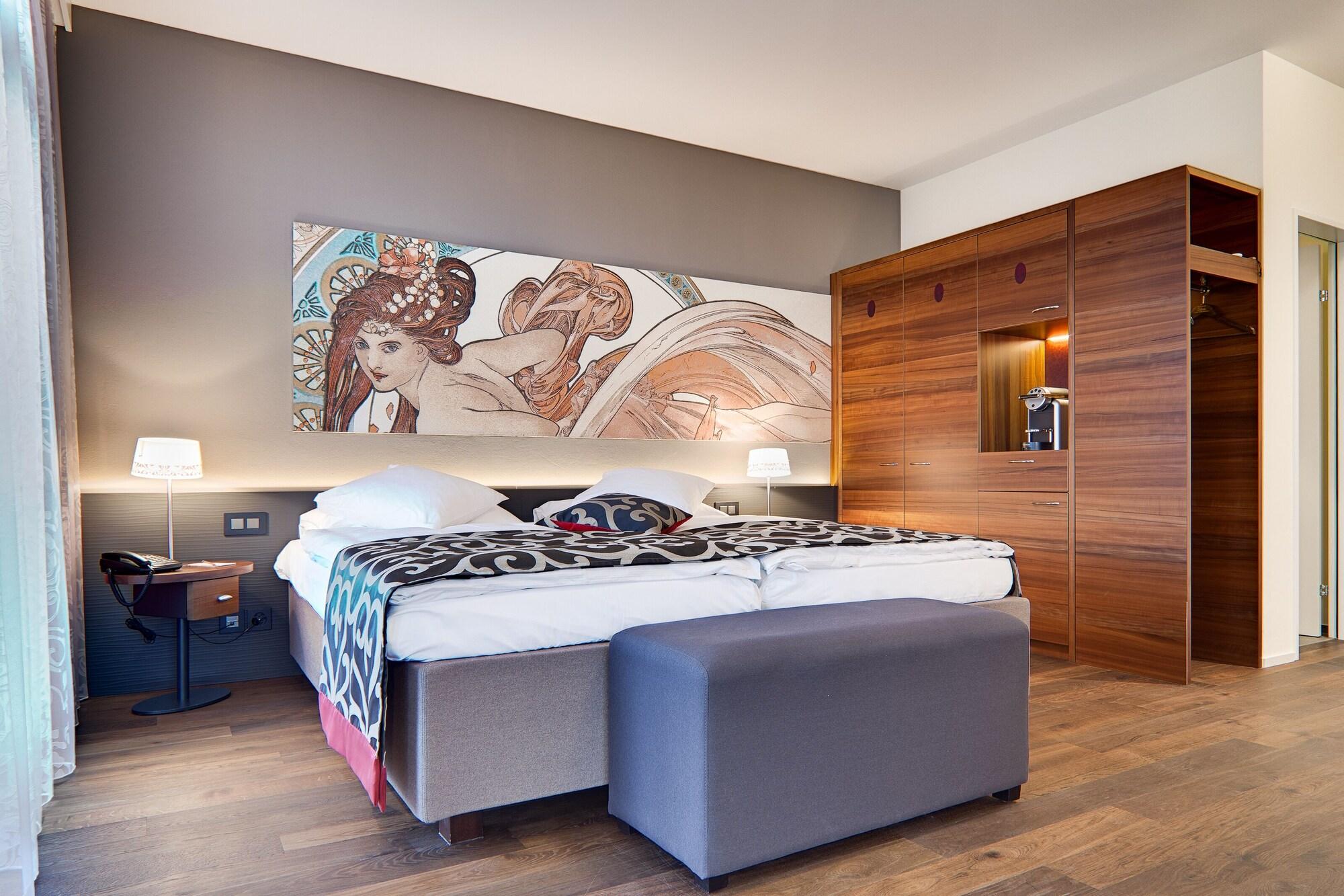 Junior Suite Lake View