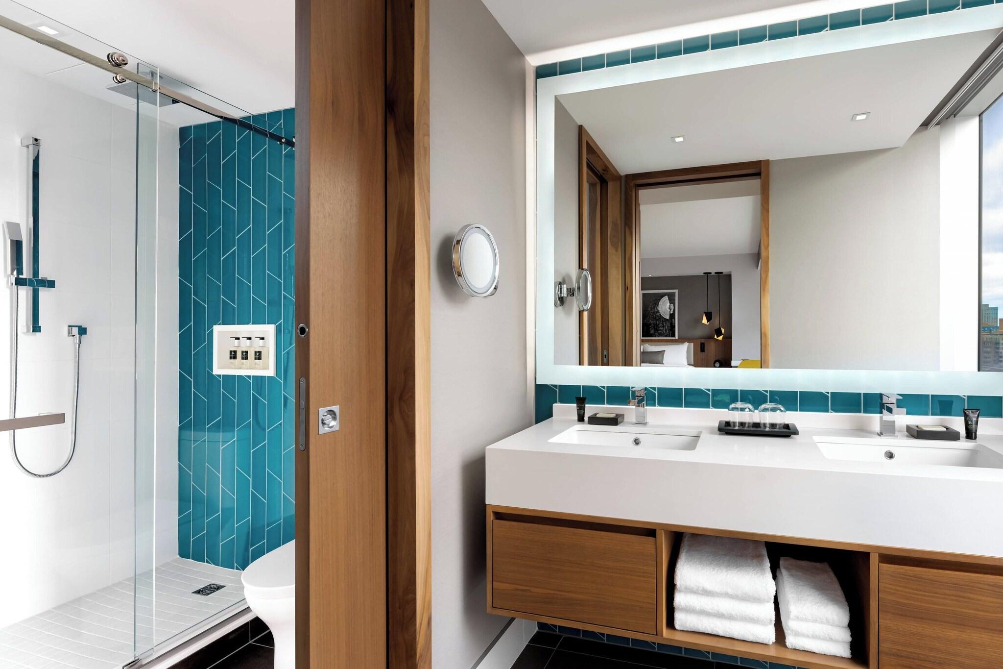 Junior Suite King Bed Non Smoking