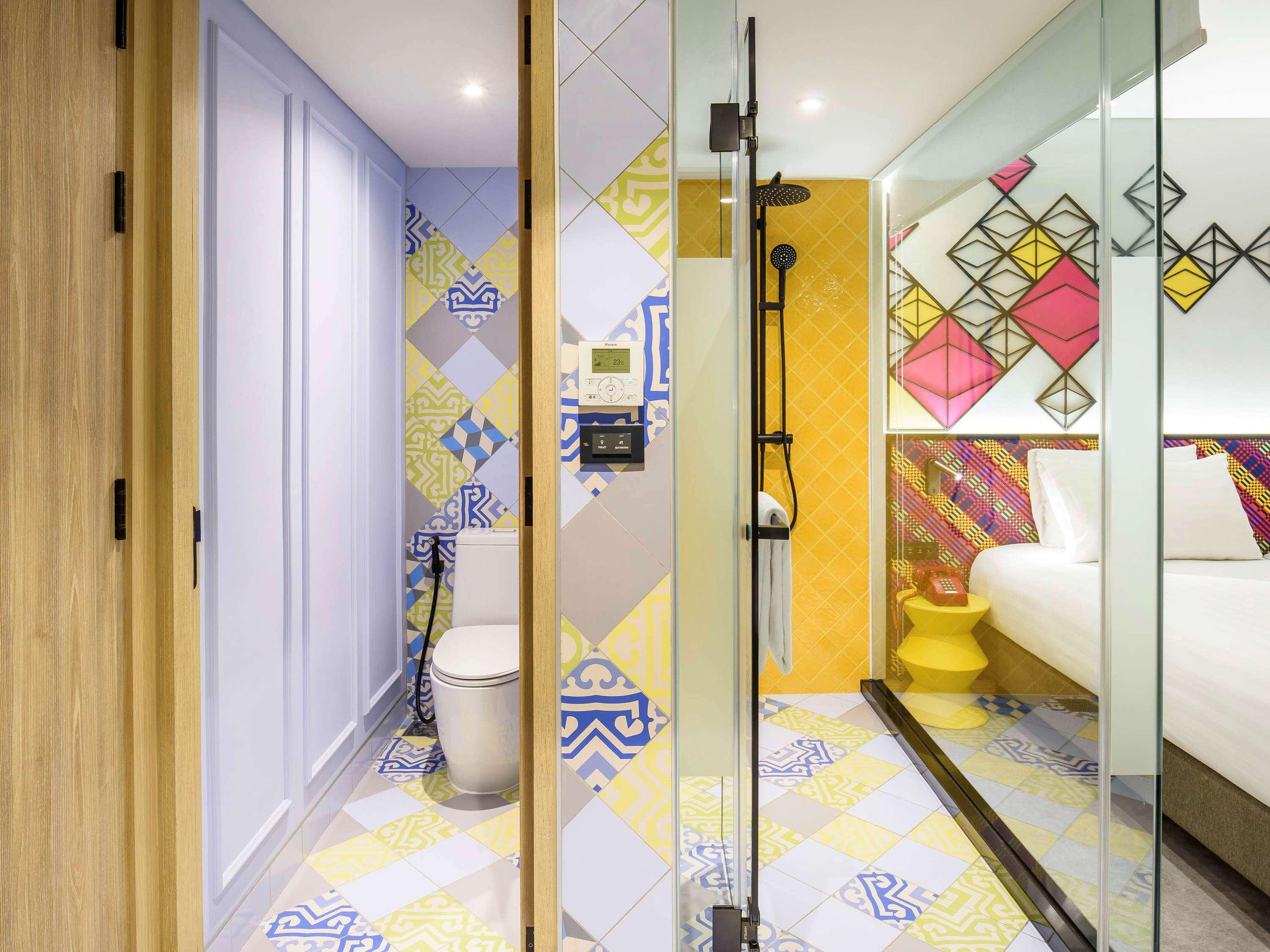 Double King Size Bed