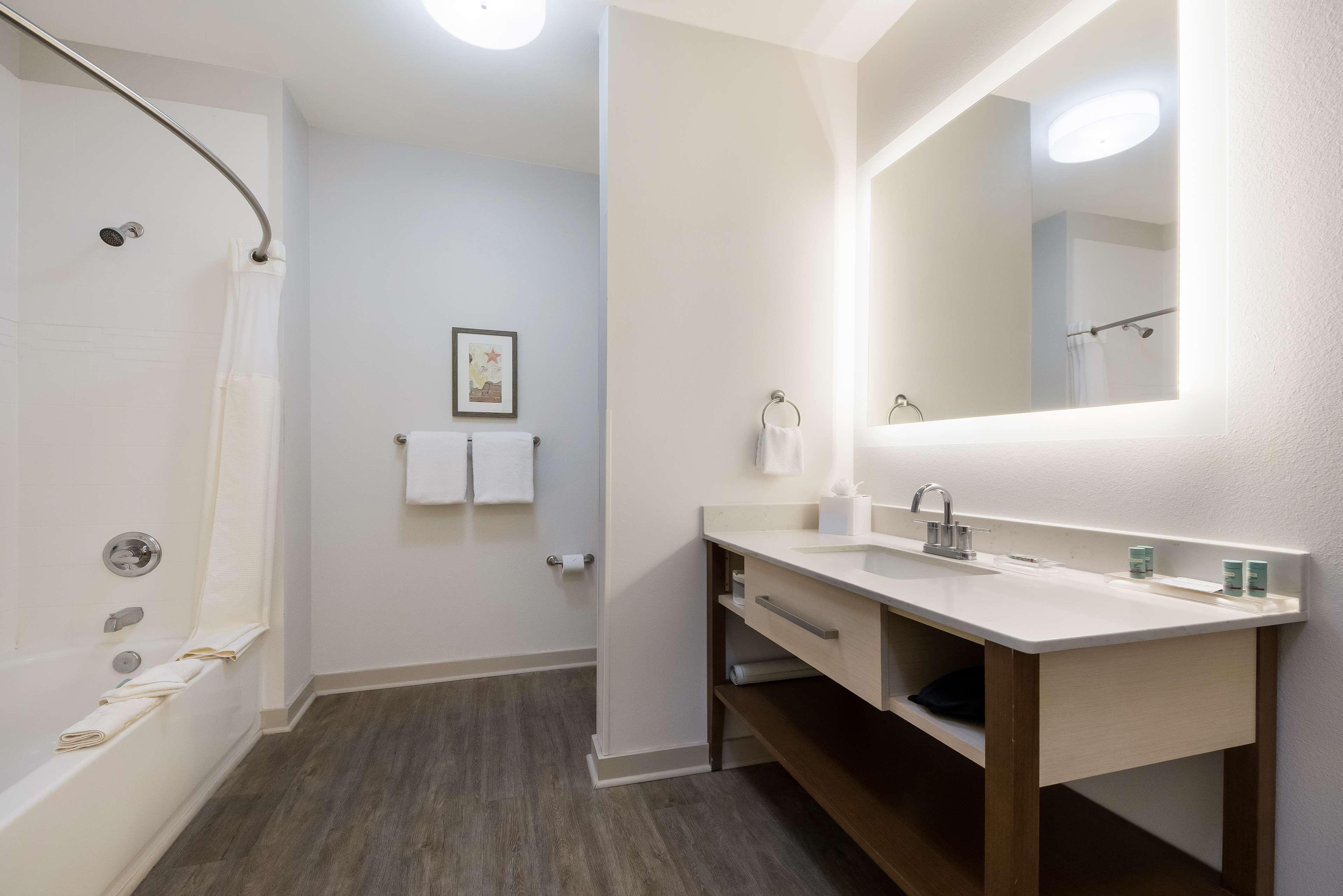 Suite Two Queen Beds