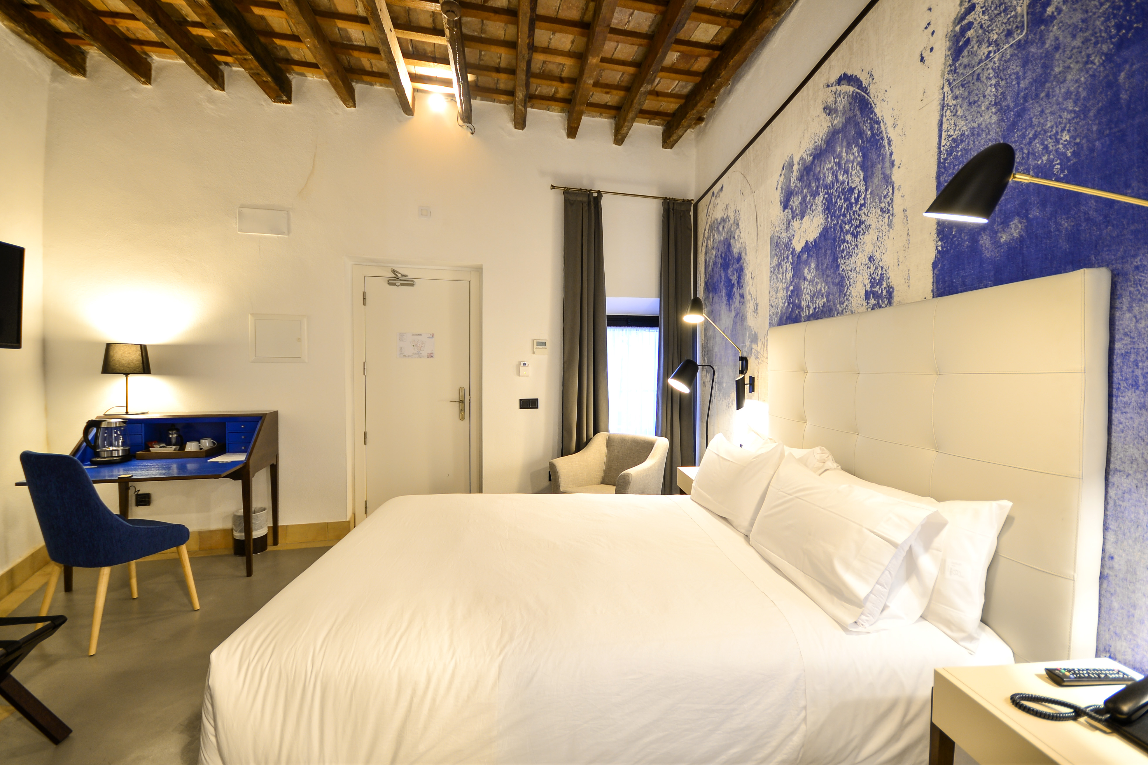 Double or Twin Standard