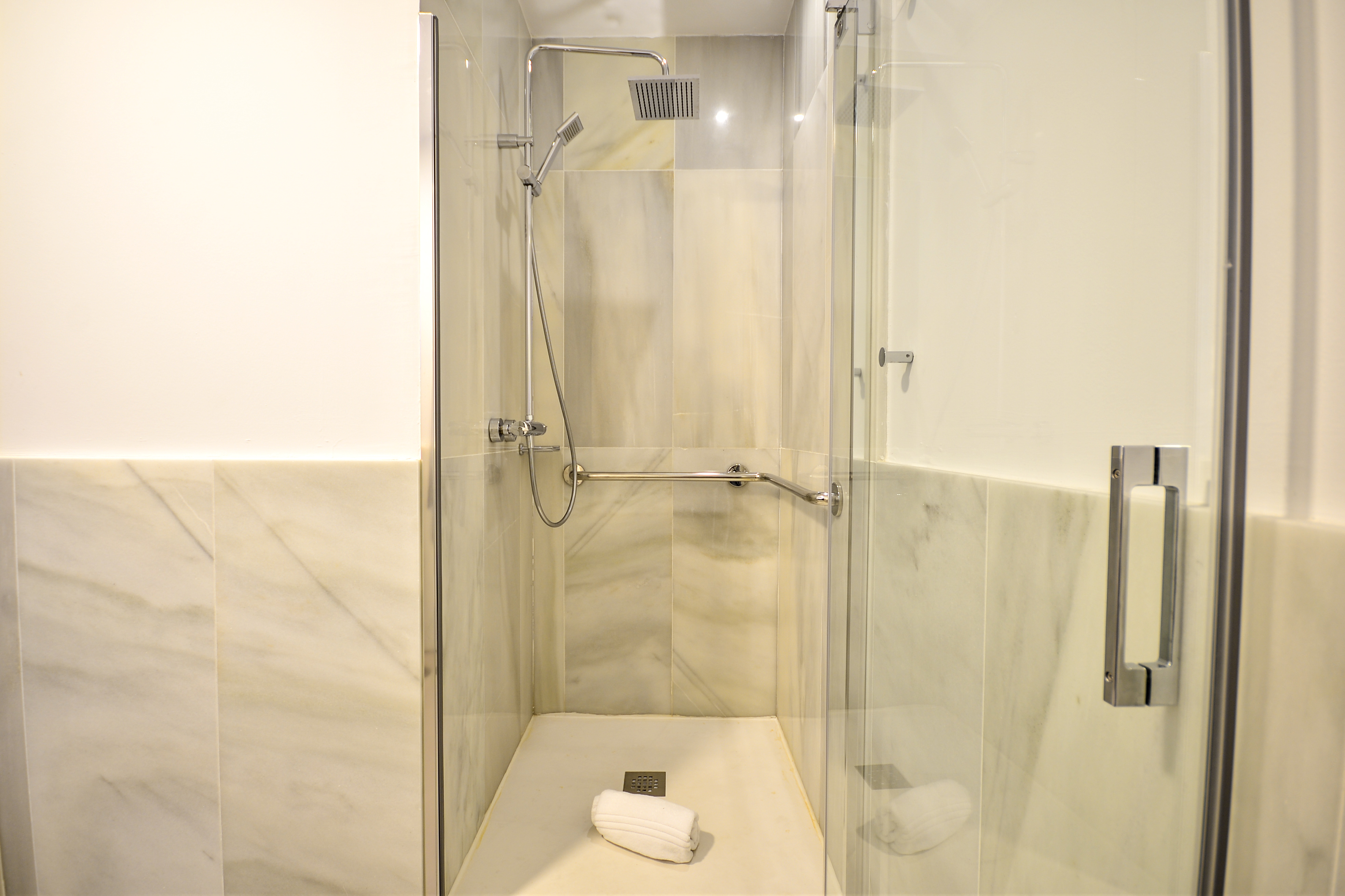 Double or Twin Standard