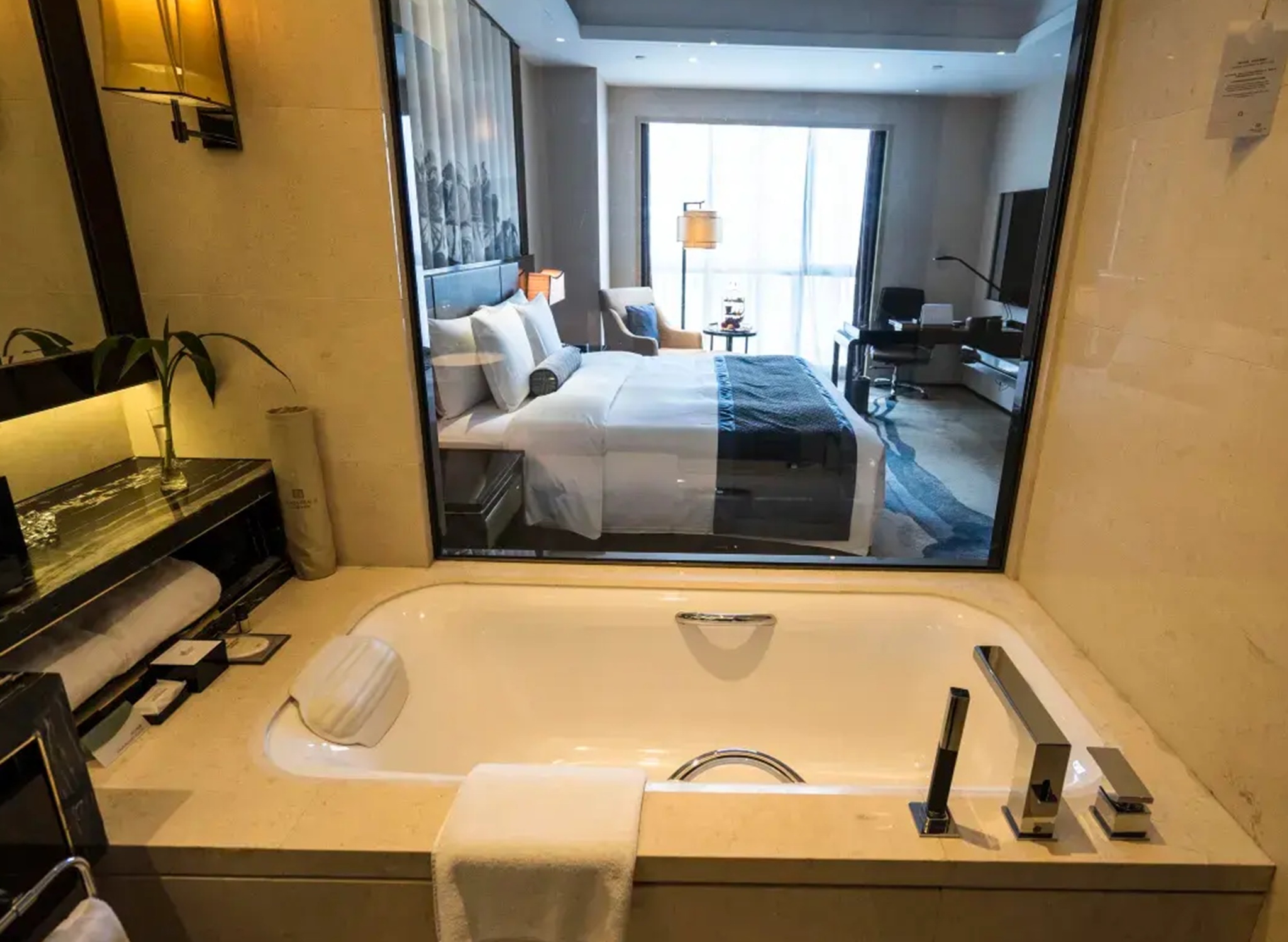 Double Deluxe Executive