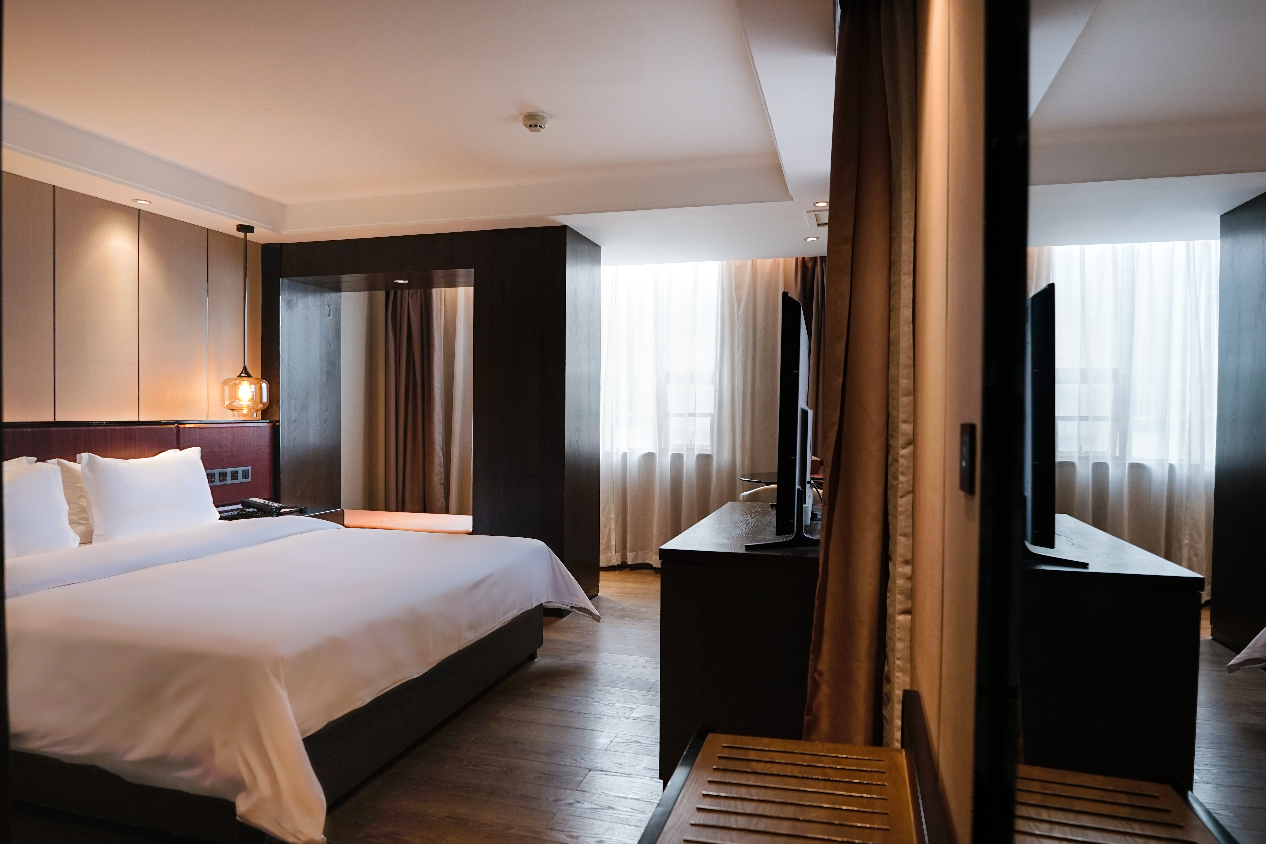 Double Inner-superior