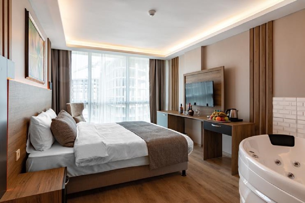 Double Deluxe with Jacuzzi