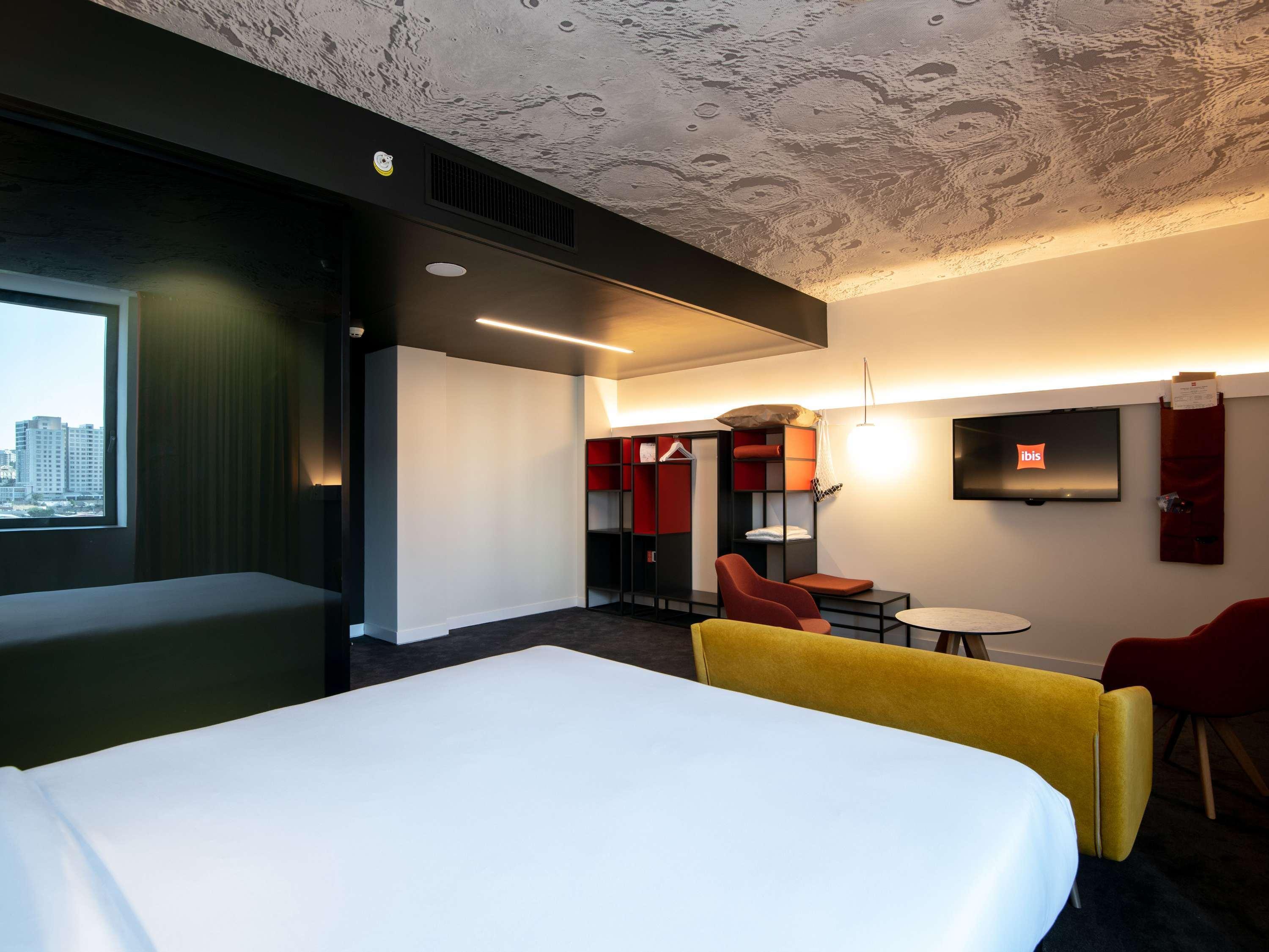 Family Room King Size Bed