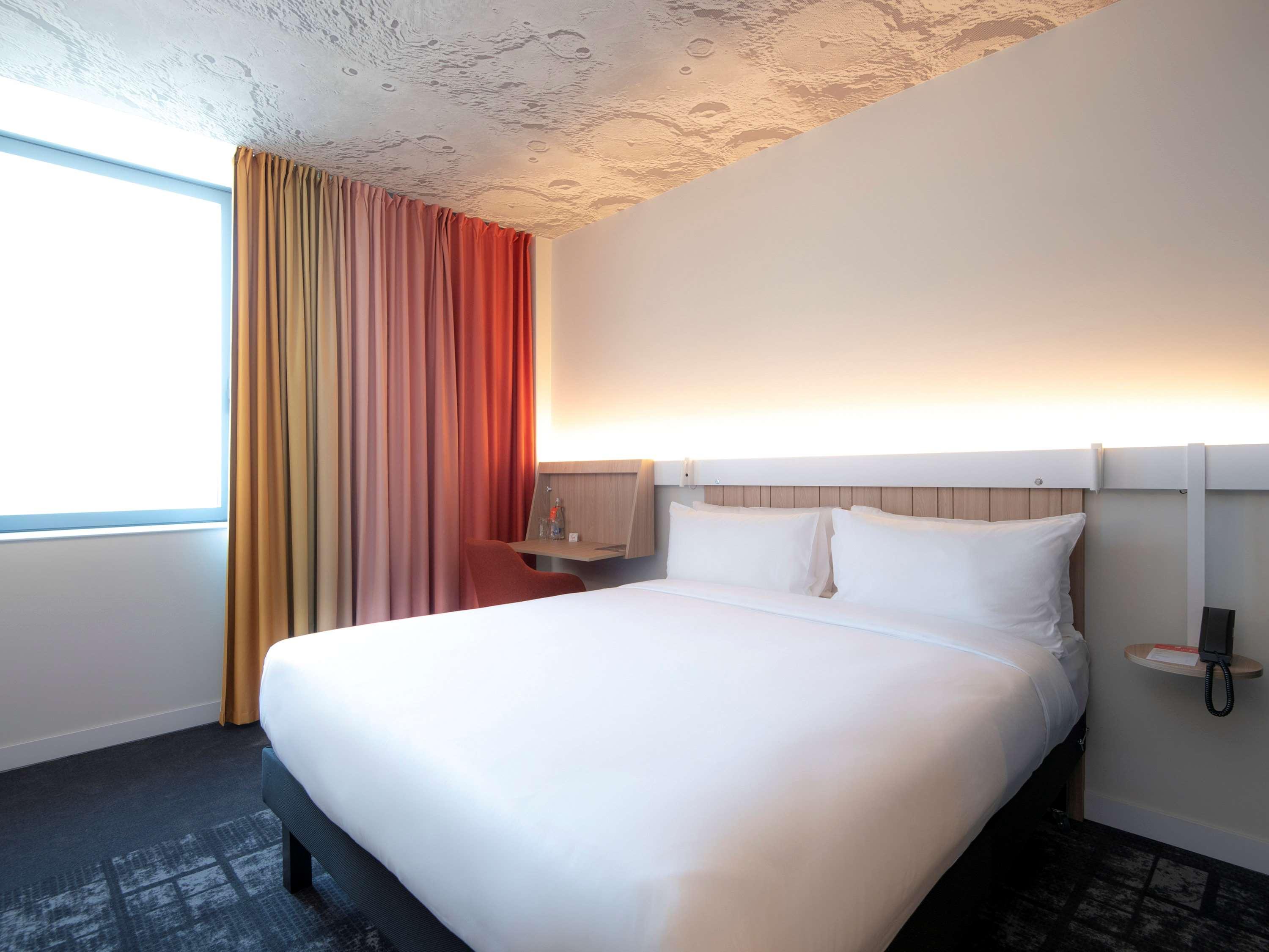 Family Room King Size Bed