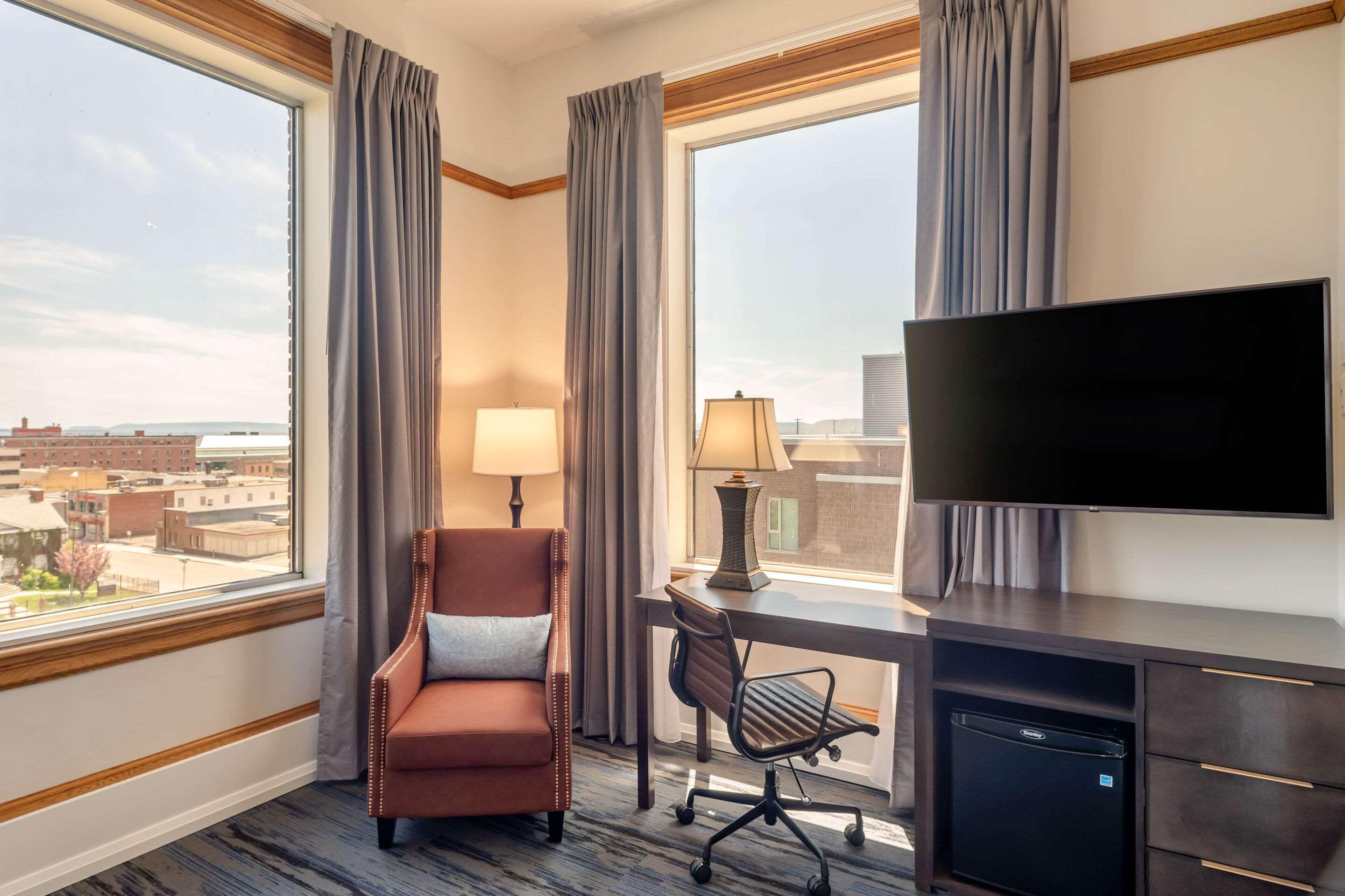 Double King Bed Non Smoking