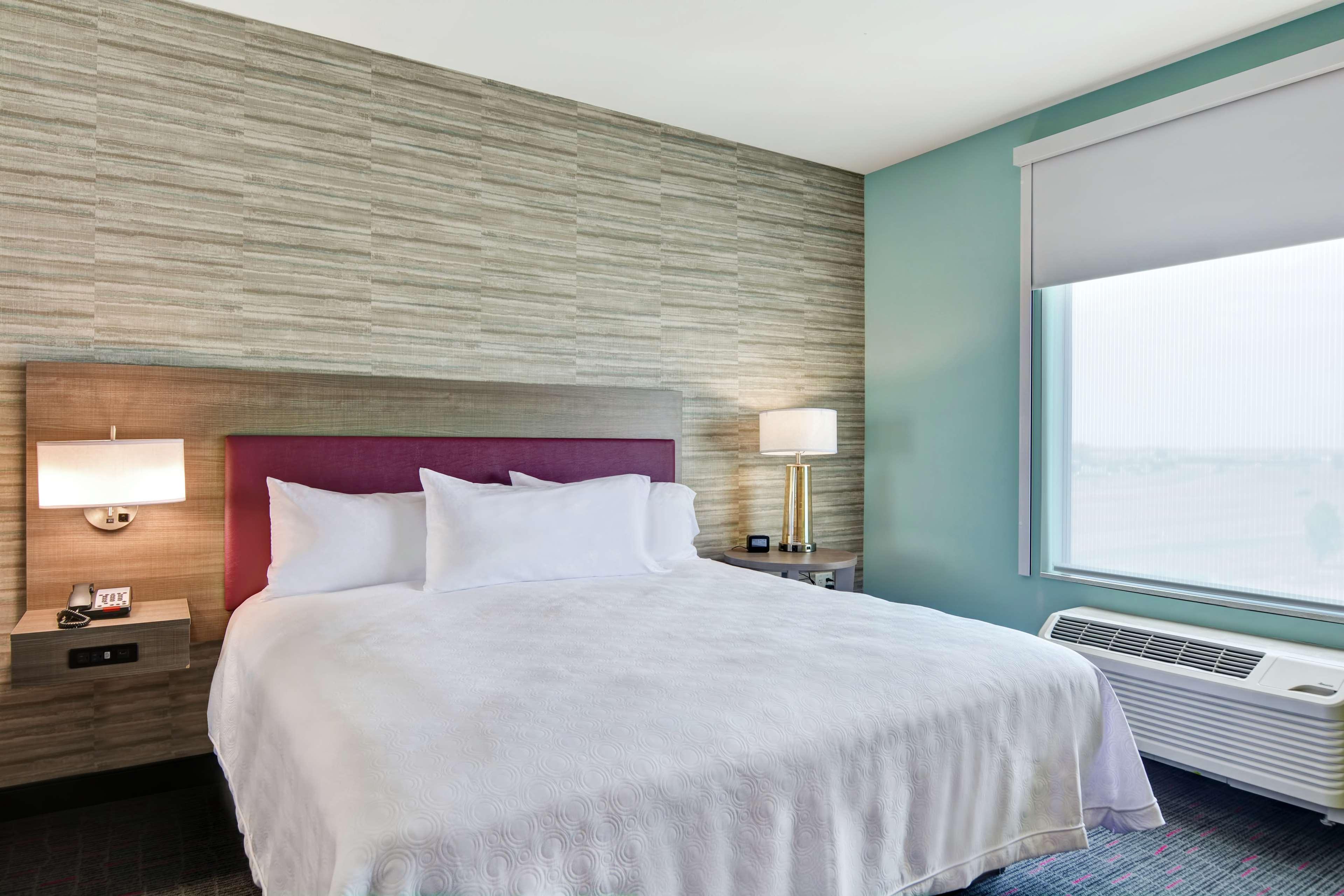 Studio King Size Bed