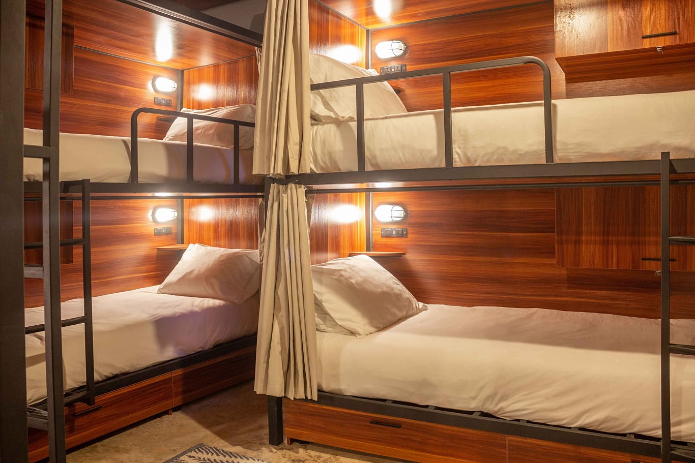 Bed in Dormitory Standard