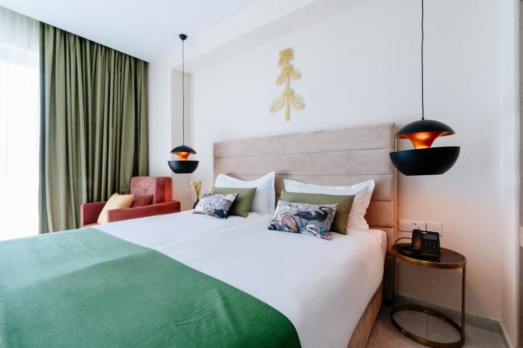 Double or Twin Superior Sea View