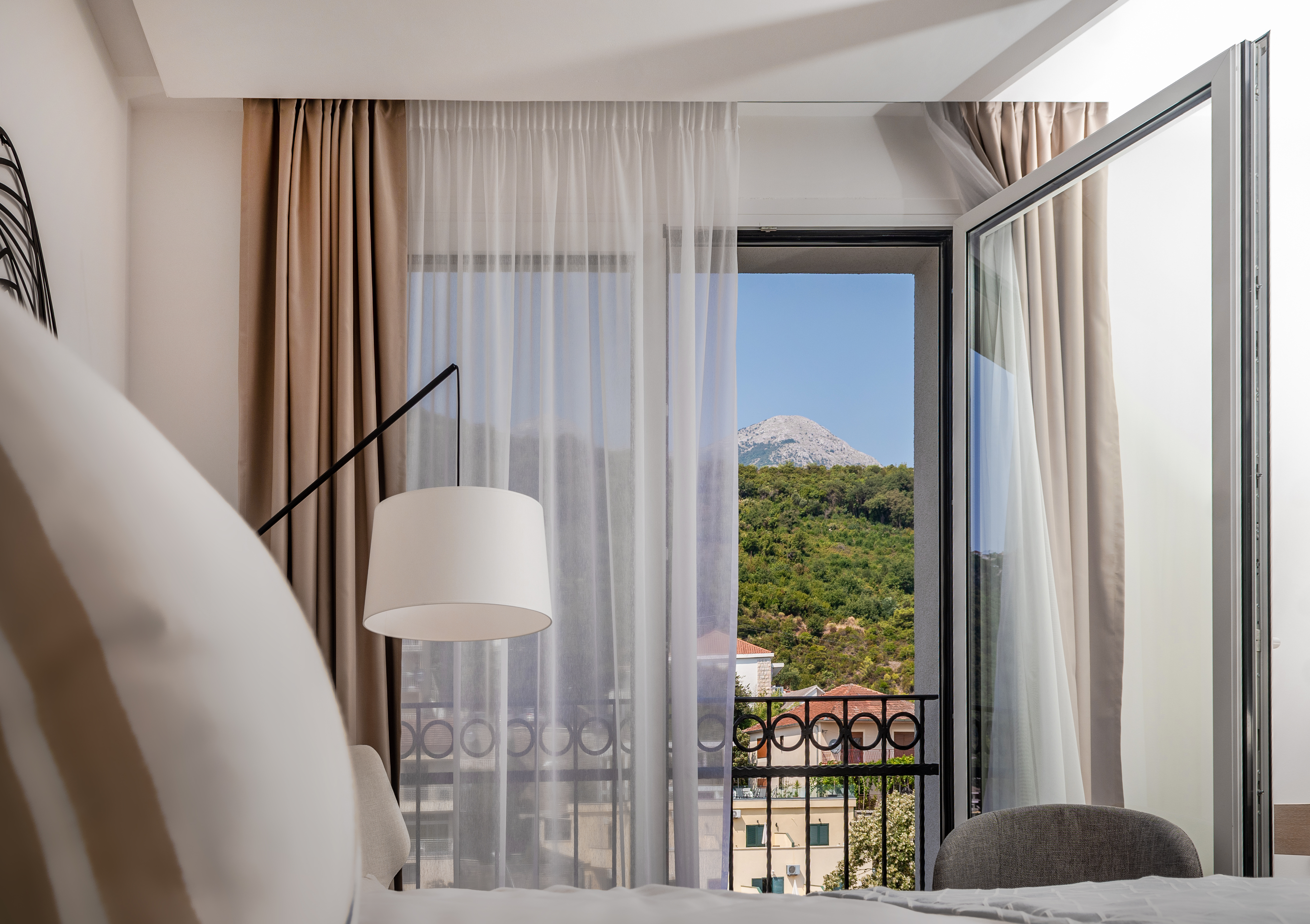 Studio with Kitchenette