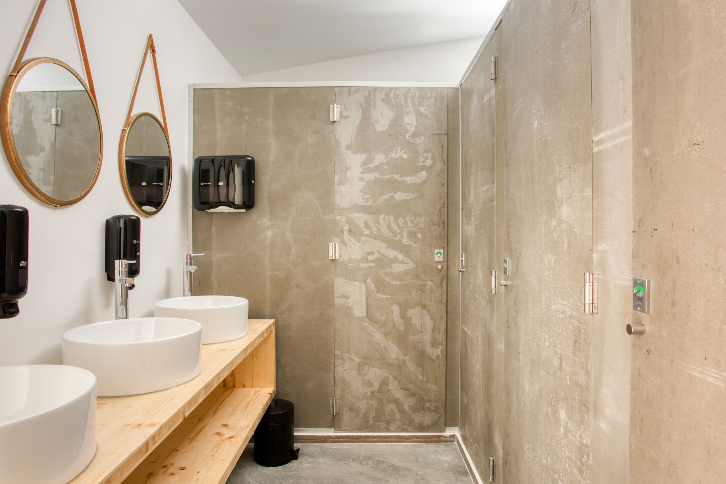 Bed in Dormitory Capacity 4