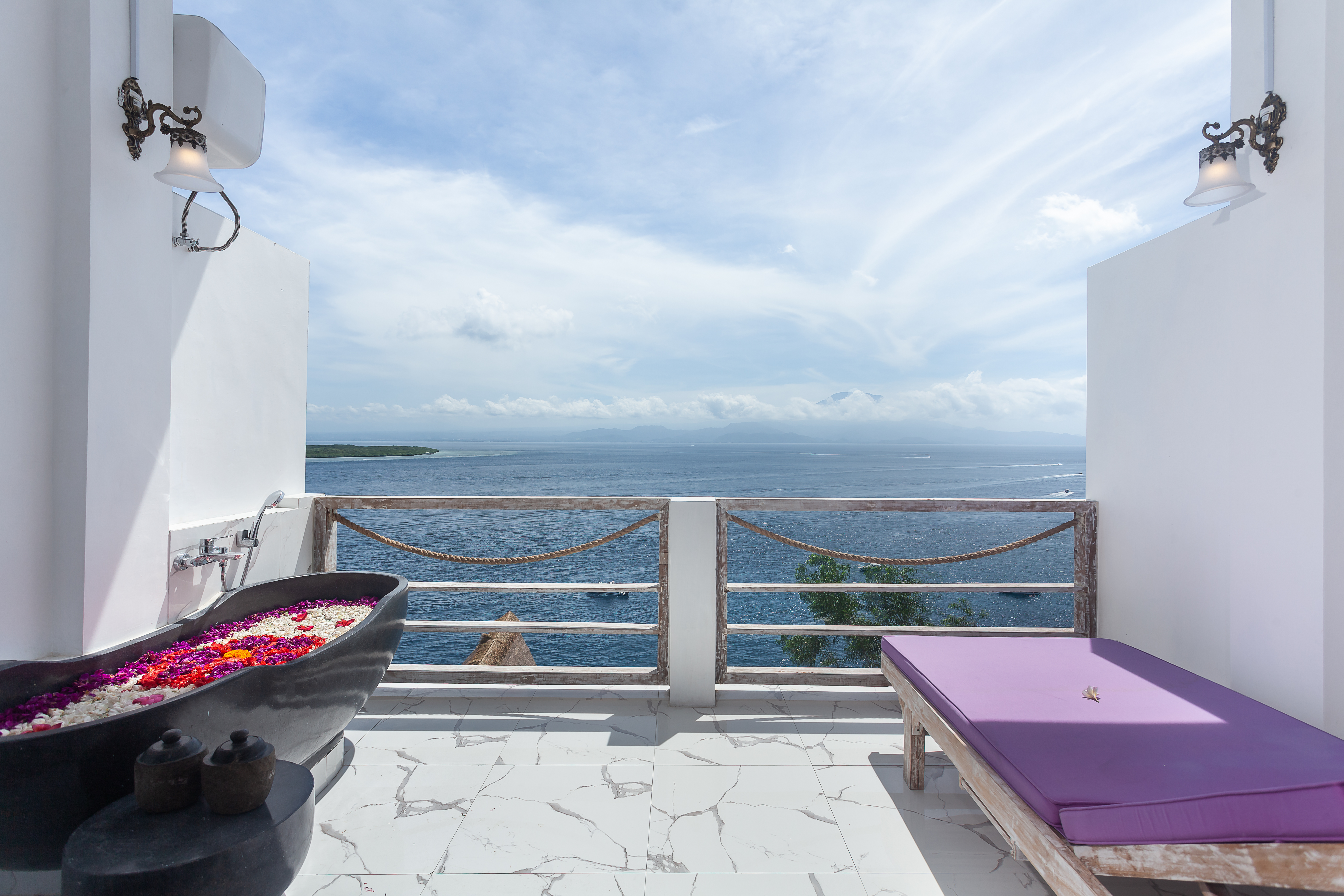 Suite Sea View Pool View