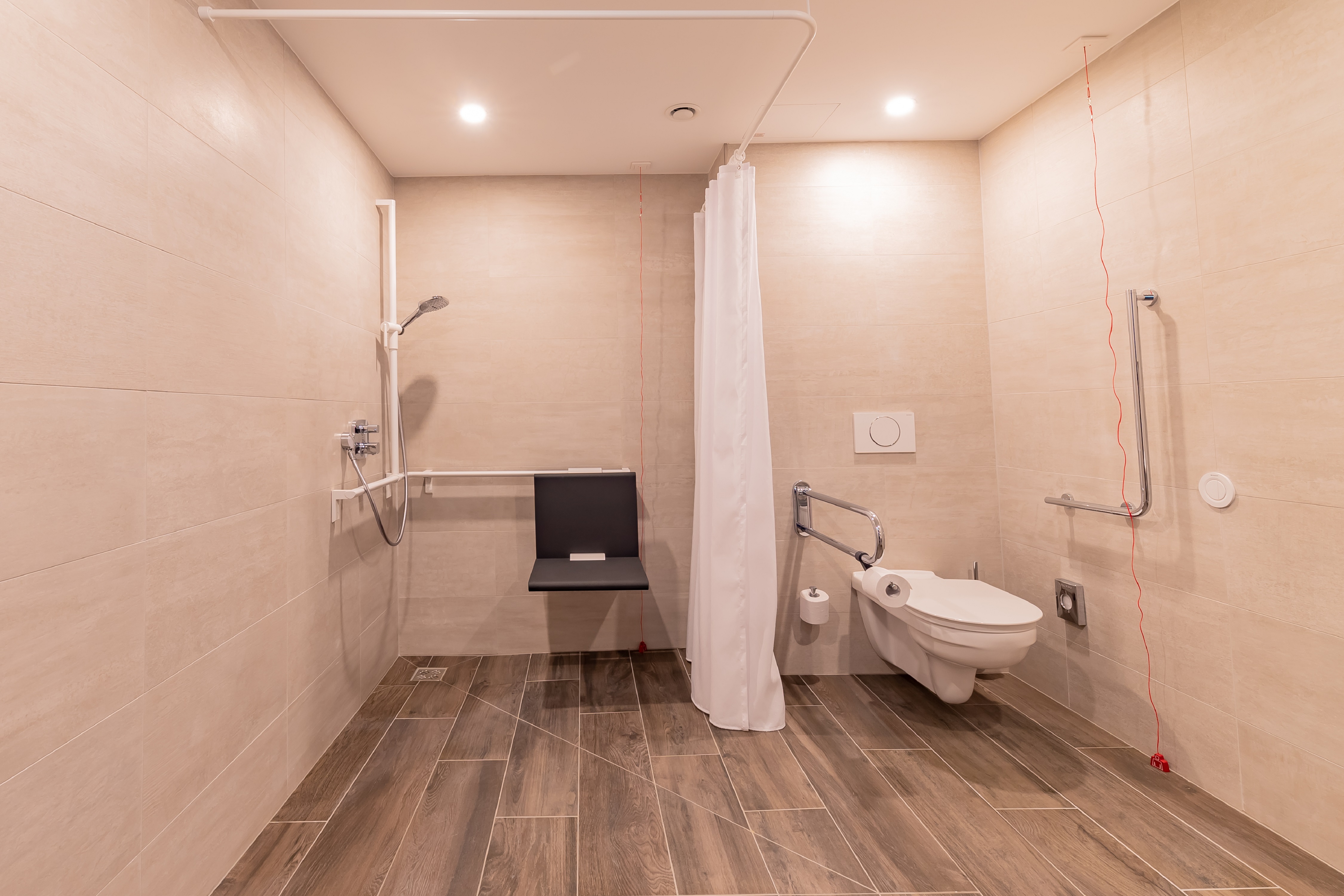 Double Accessible-queen Size Bed