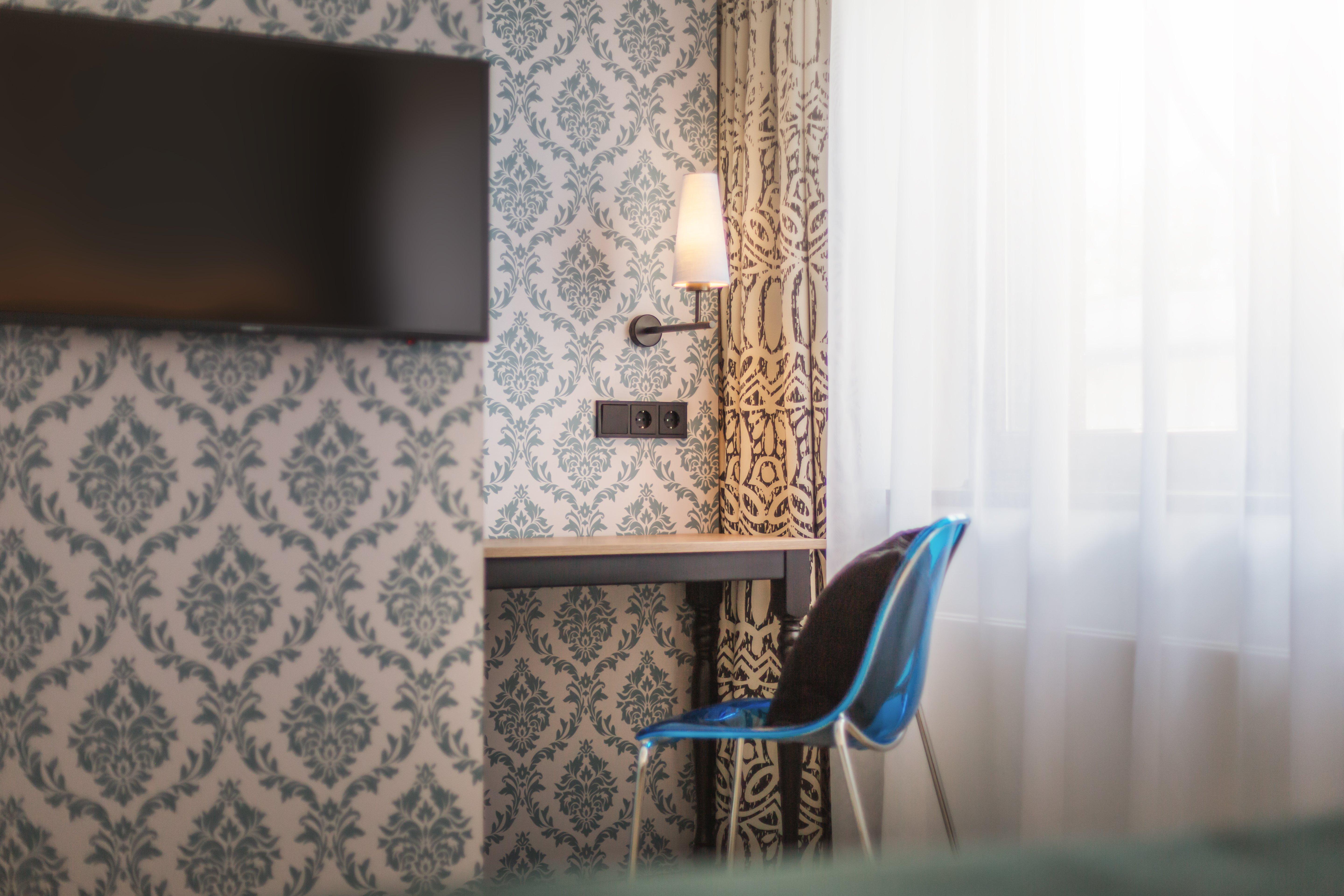 Double Premium Queen Bed