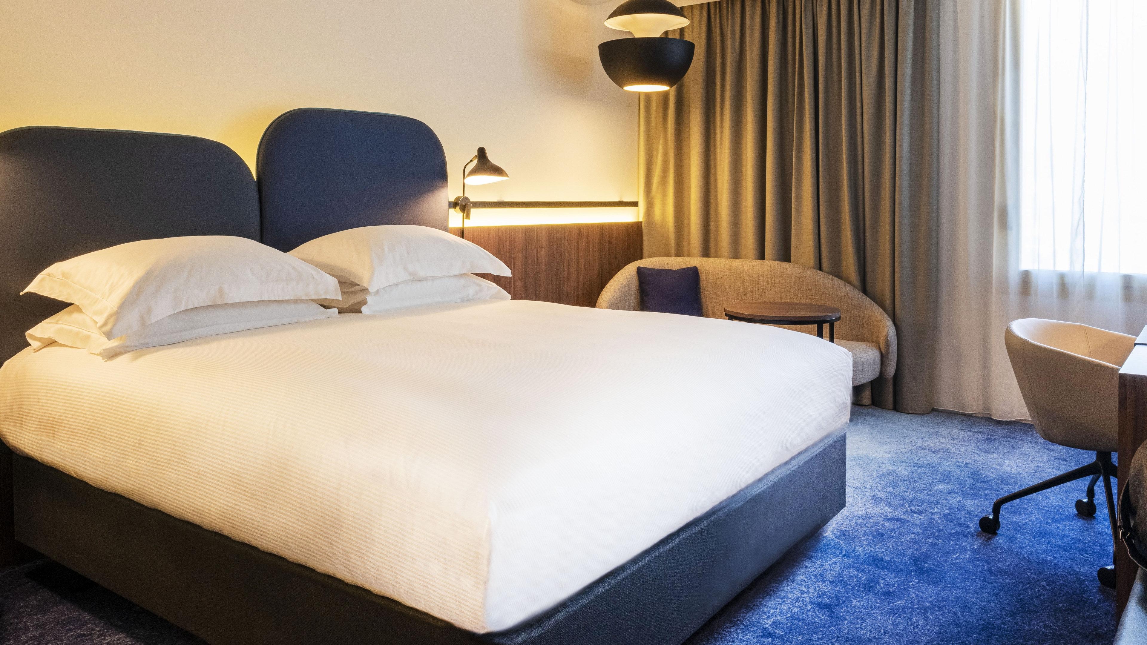 Double King Size Bed