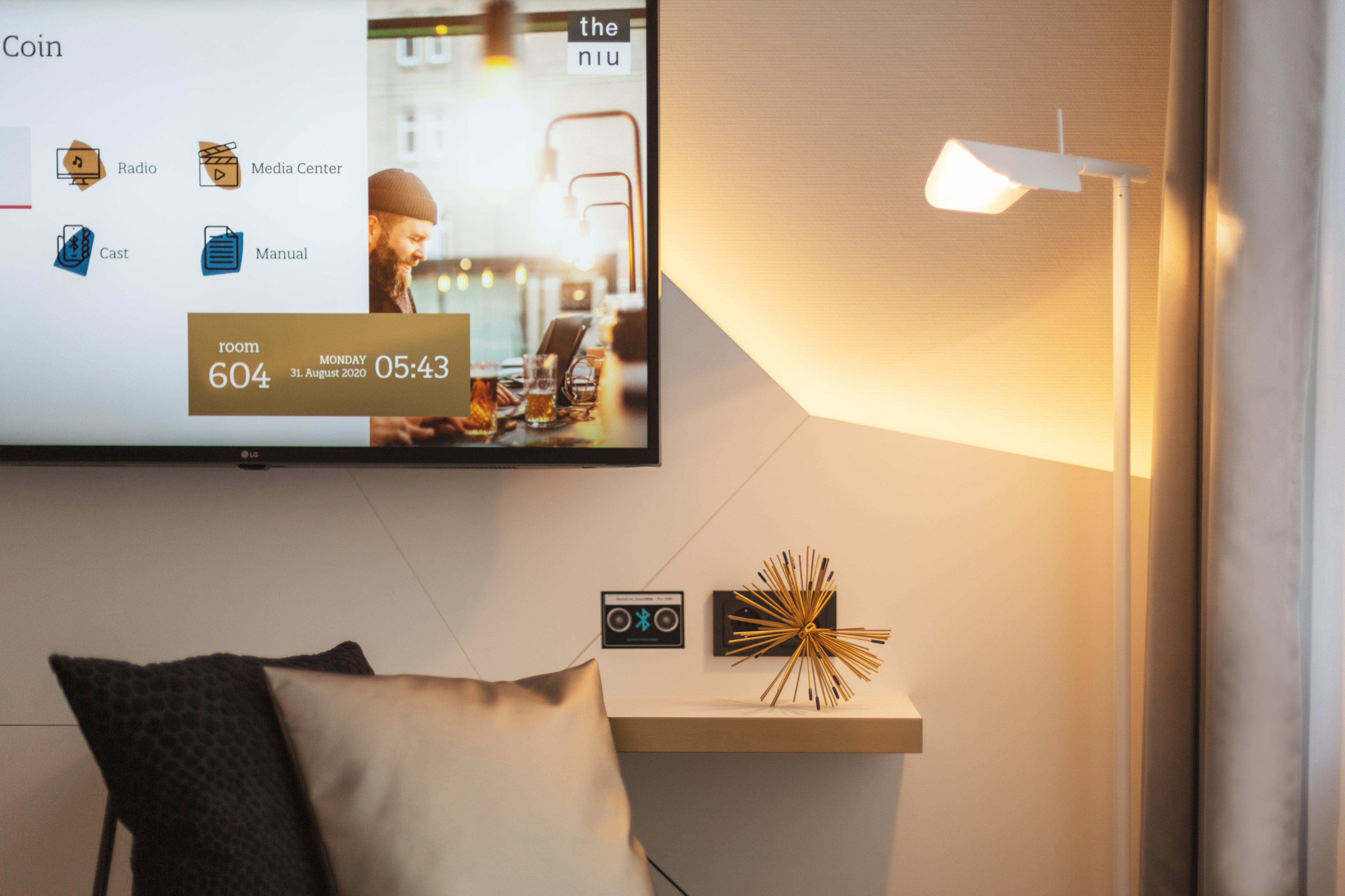 Double Queen Size Bed