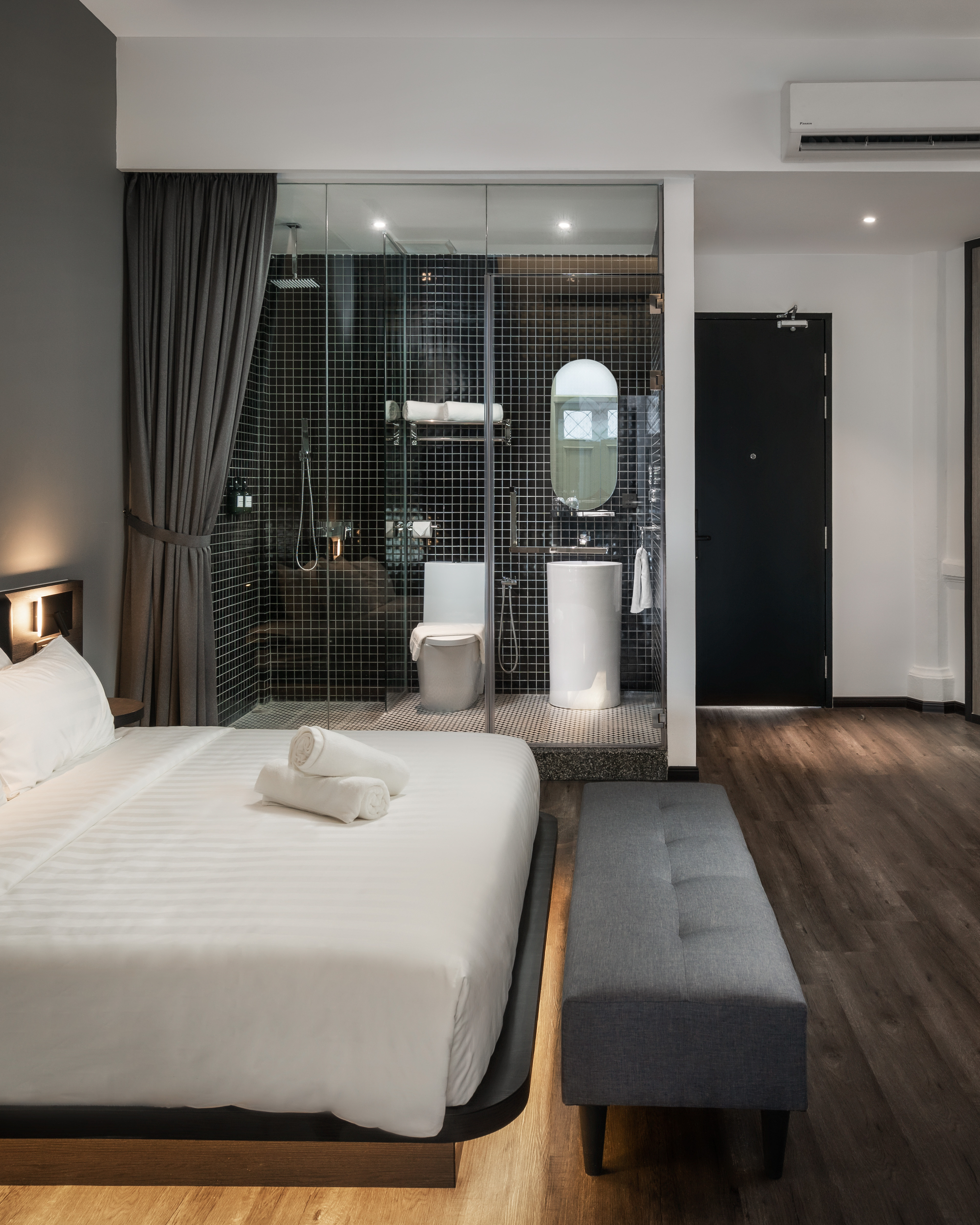 Double Deluxe King Bed