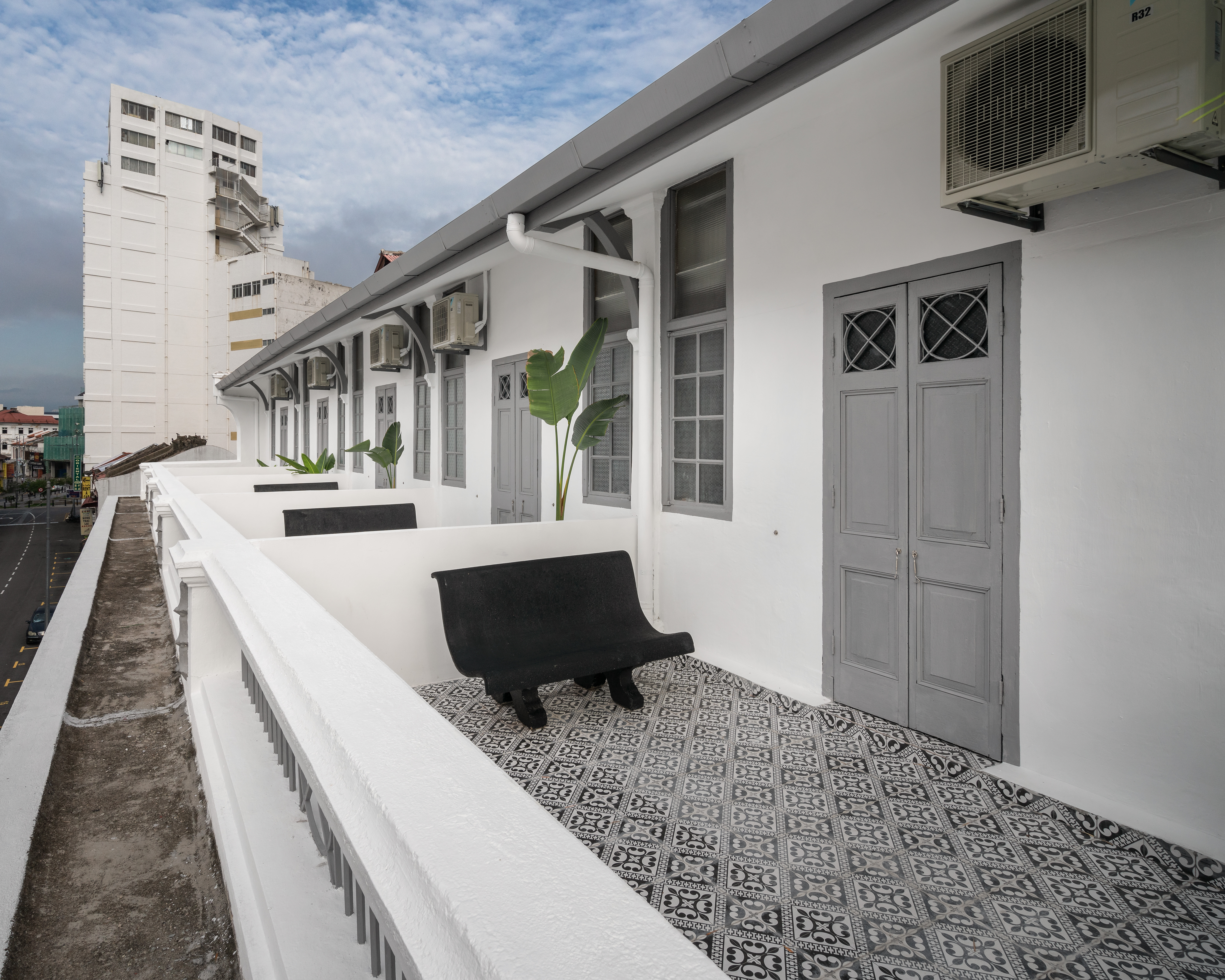 Double Deluxe King Bed