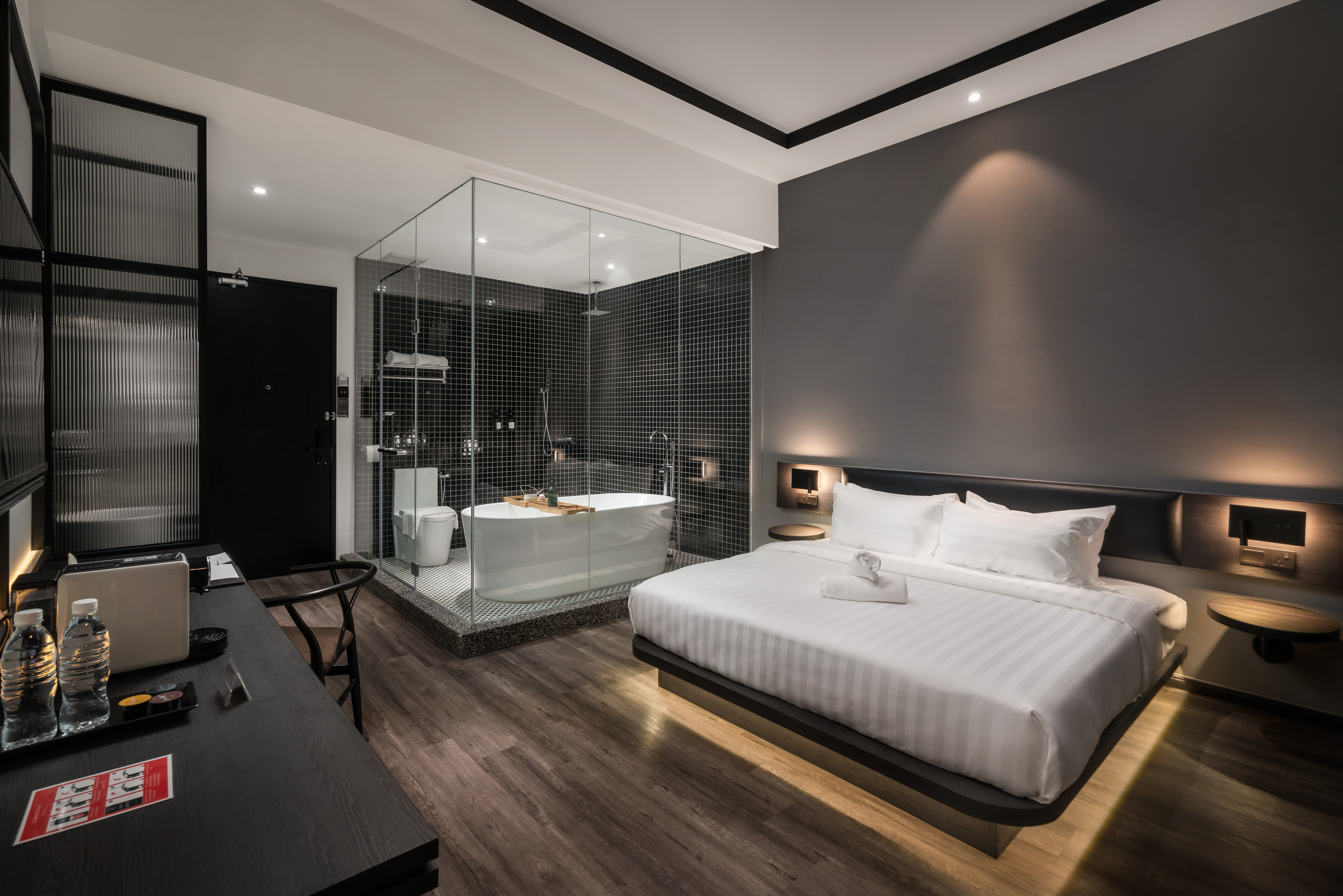 Double Deluxe King Bed