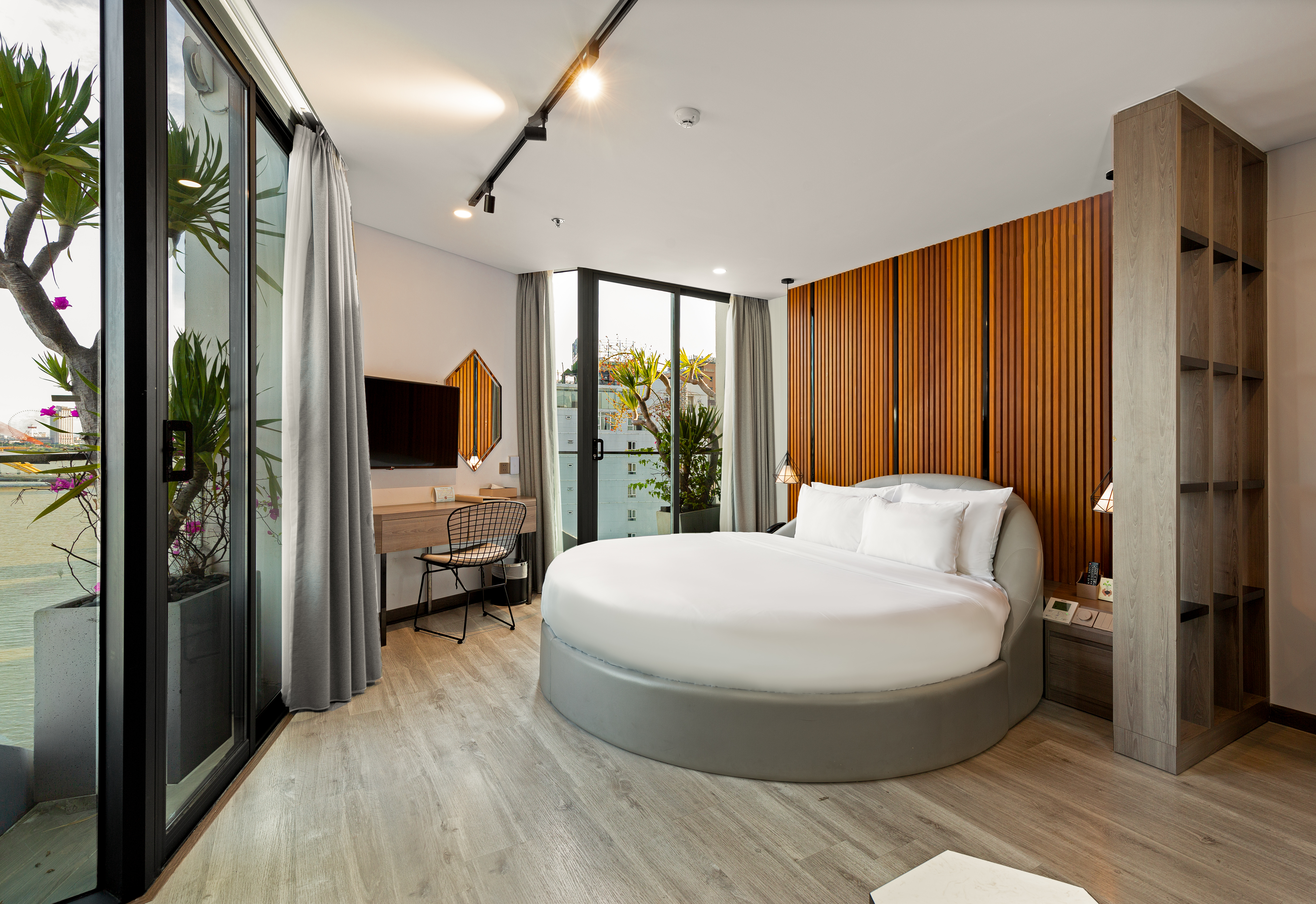 Double Deluxe Premier