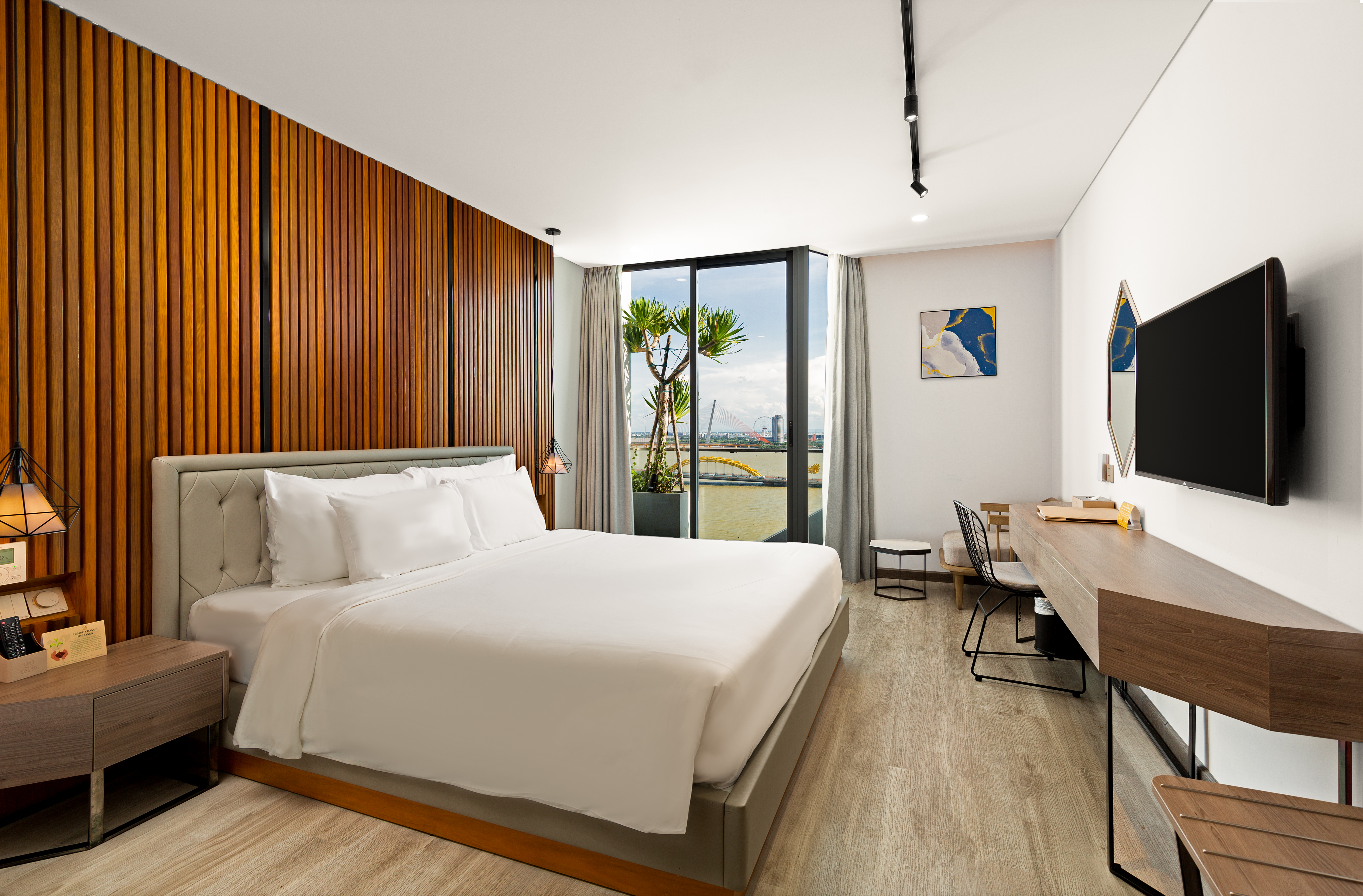 Double Deluxe Premier