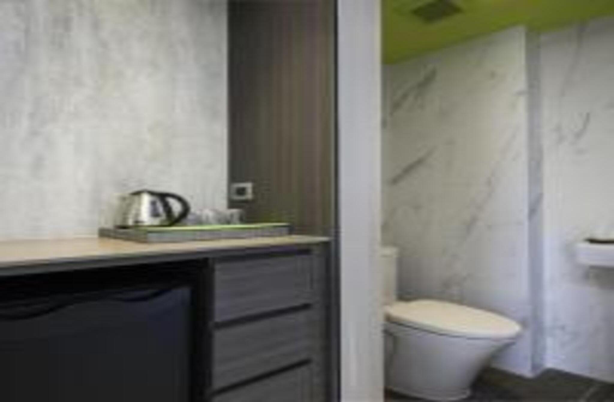 Twin Deluxe City View