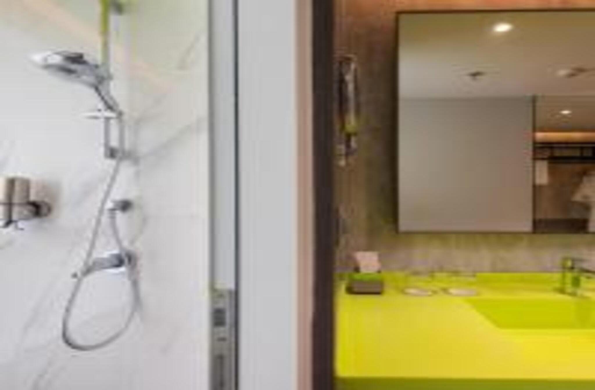 Twin Deluxe City View