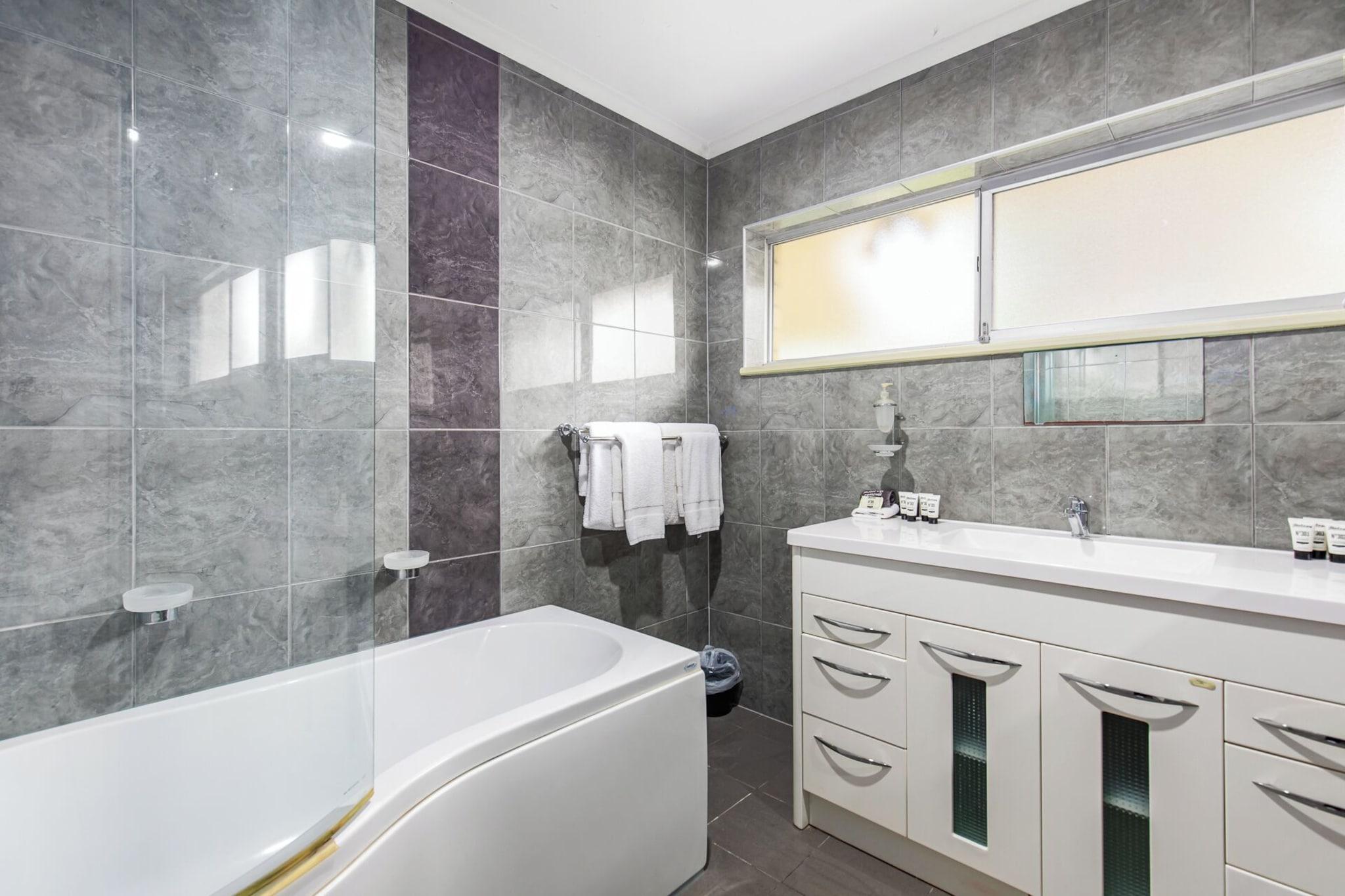 House Two Queen Beds