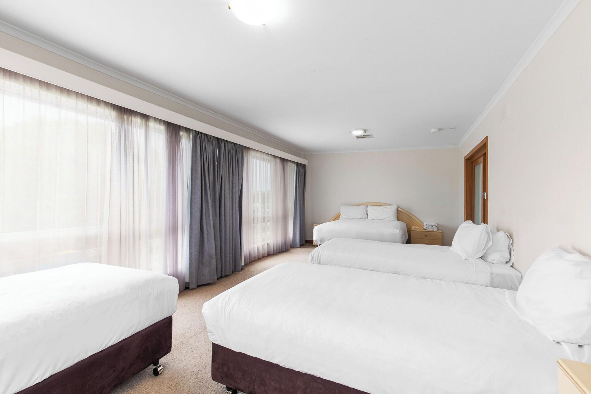 House Two Queen Beds