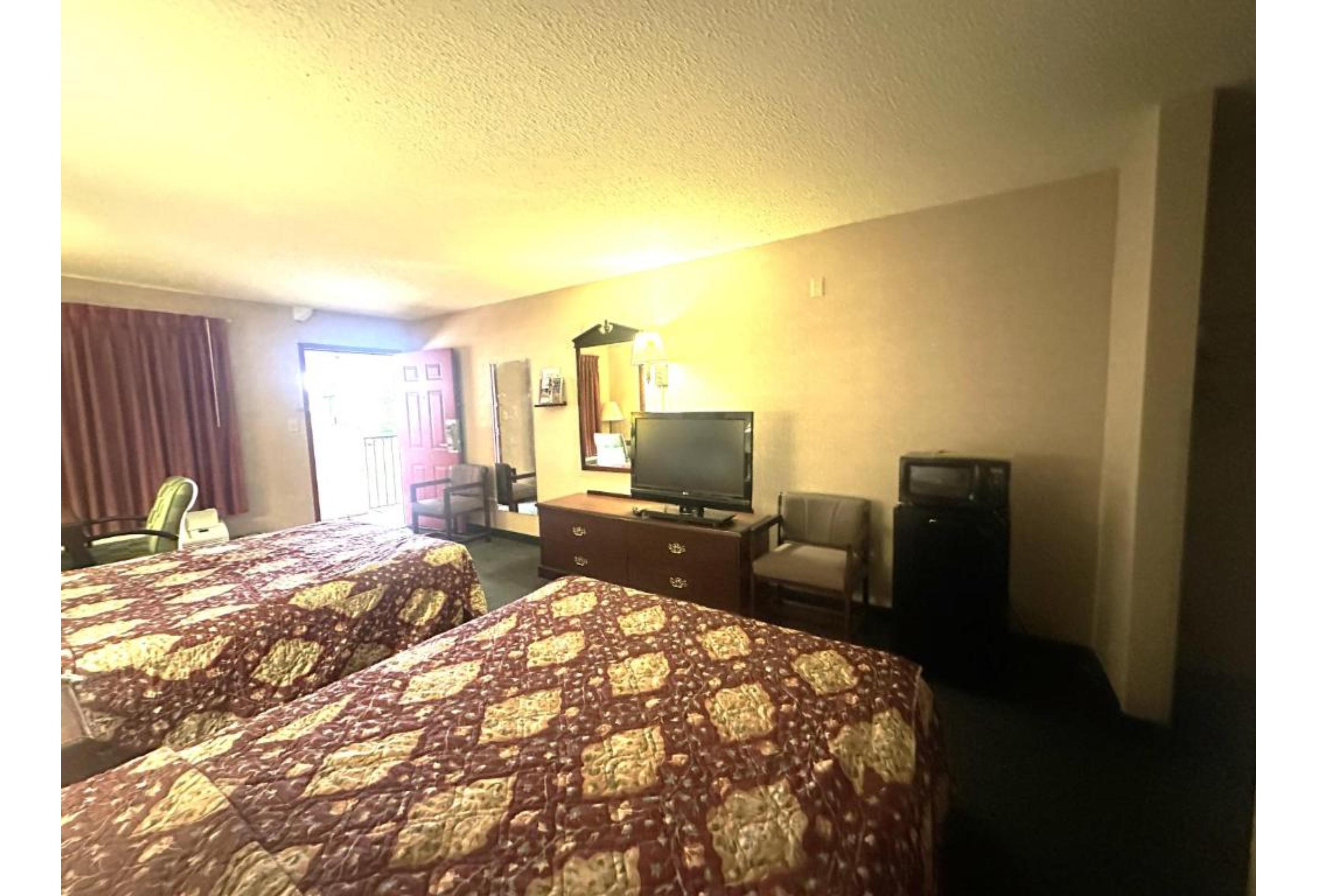 Room Two Double Beds Smoking