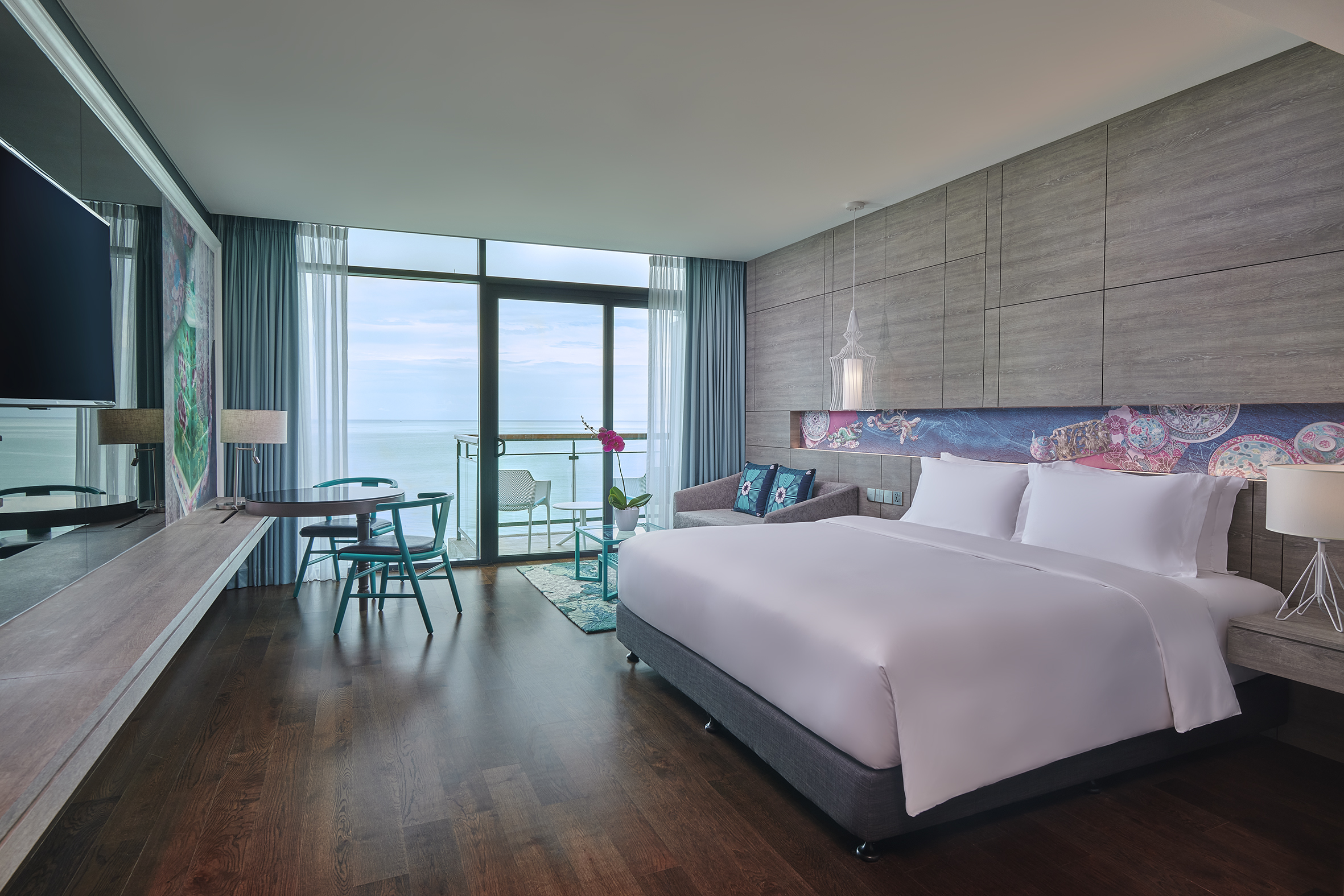 Double Premier King Bed