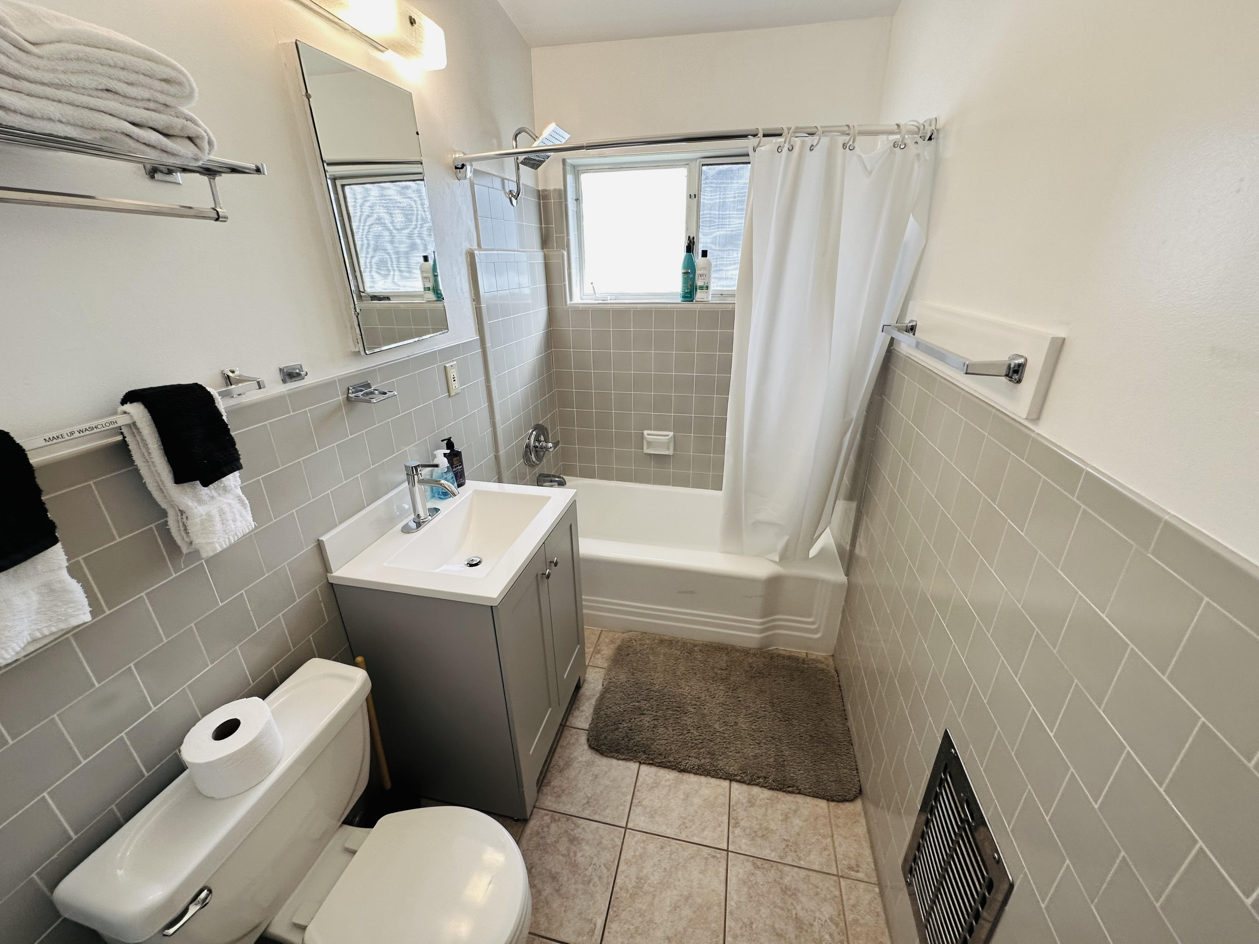 Bungalow One Bedroom One Bathroom