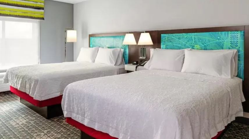 Studio Two Queen Beds