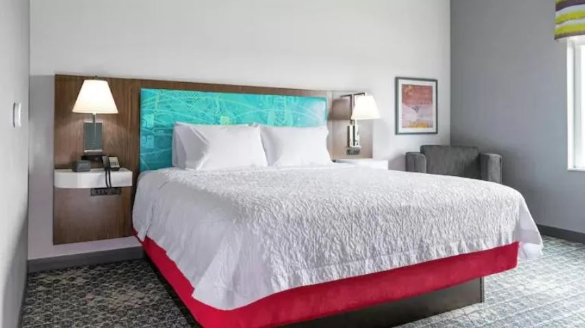 Studio King Size Bed