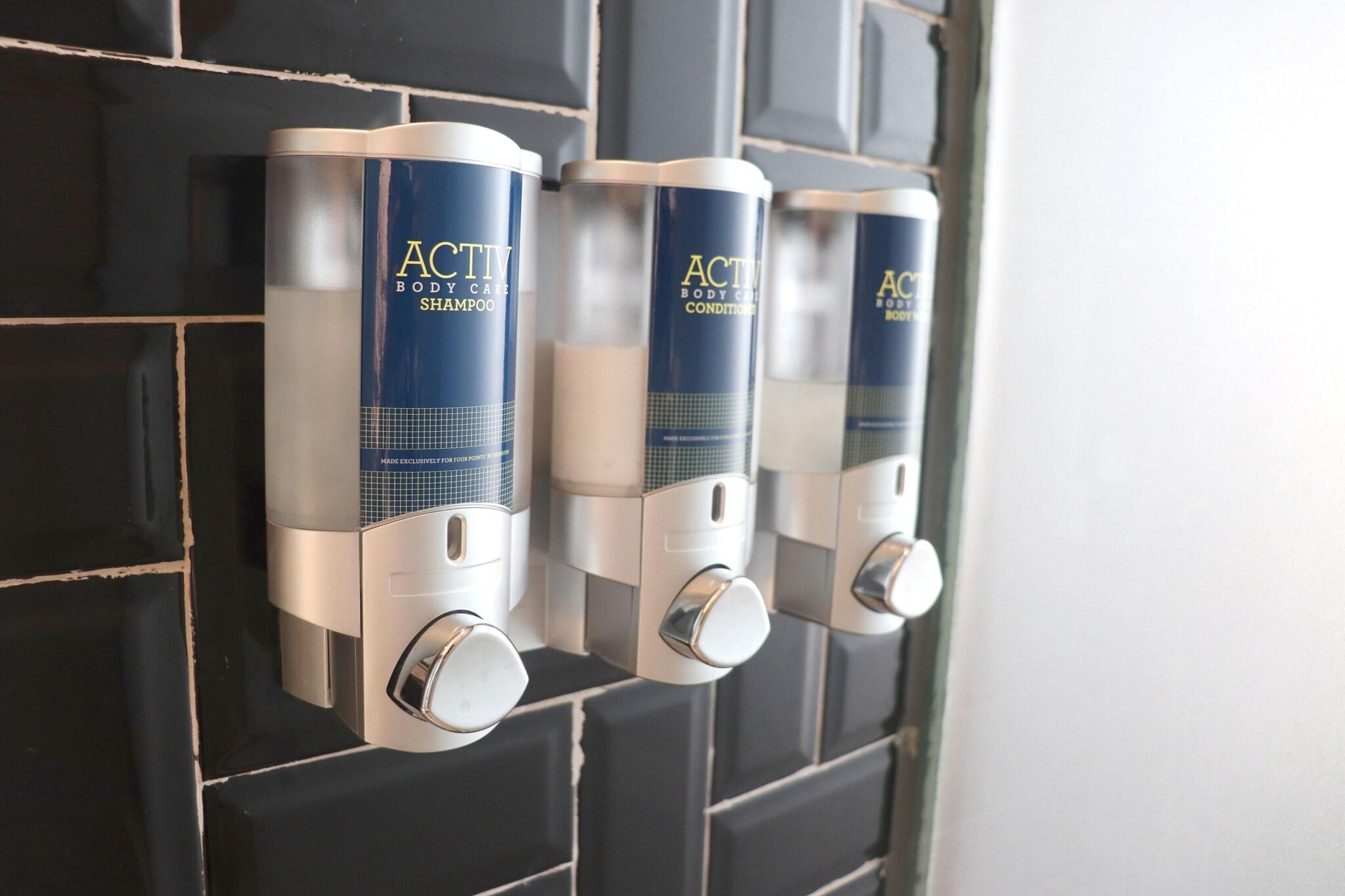 Suite Pool View King Bed