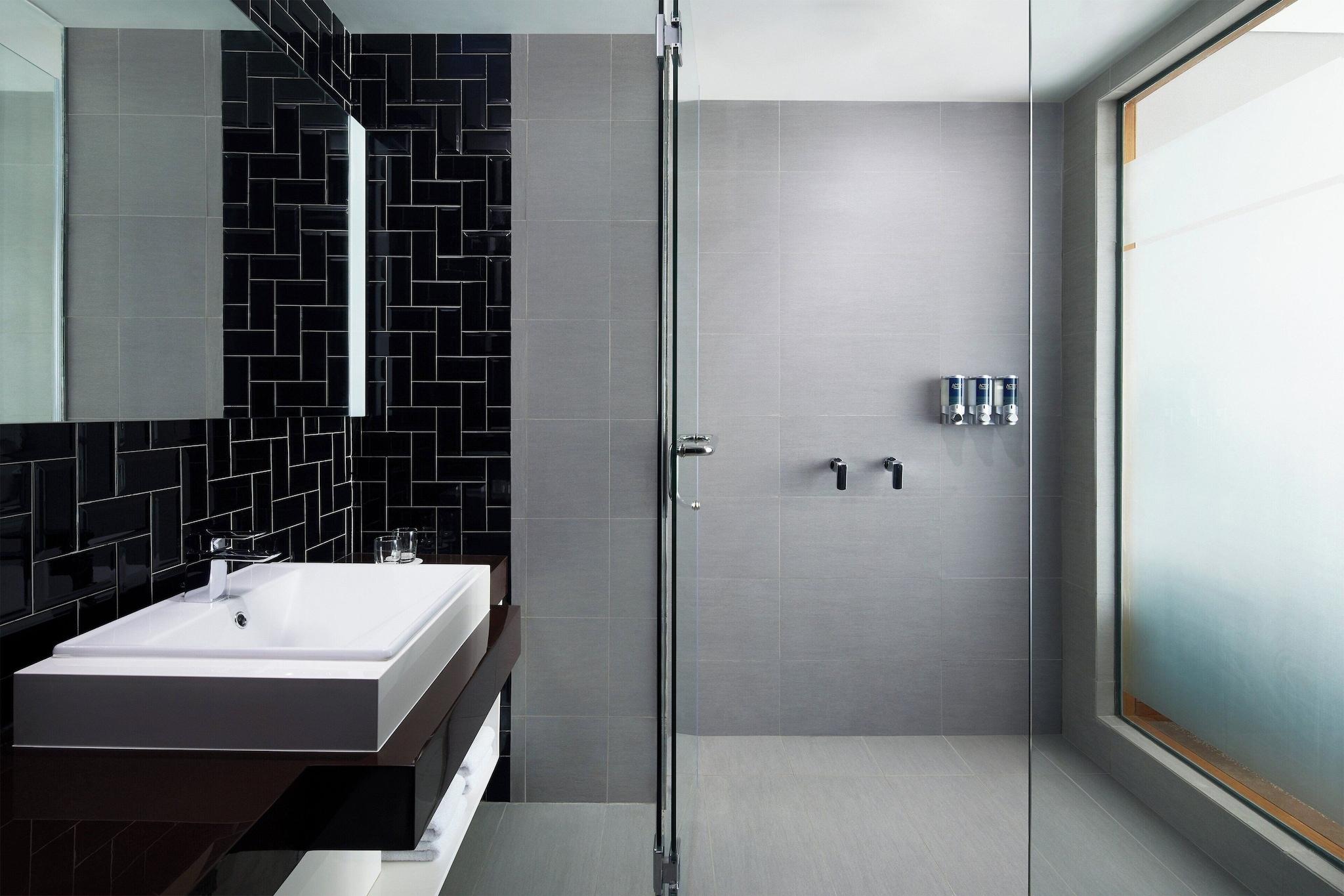 Double City View King Bed