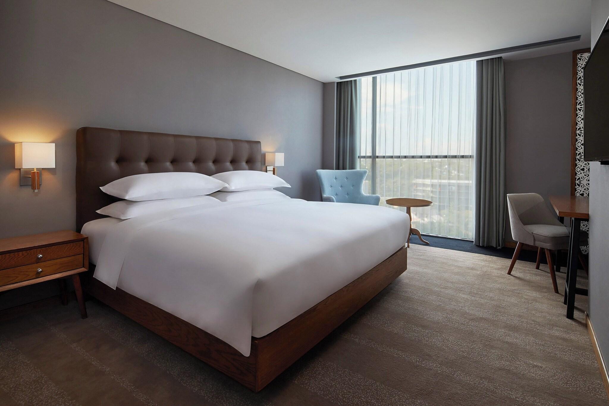 Double City View King Bed