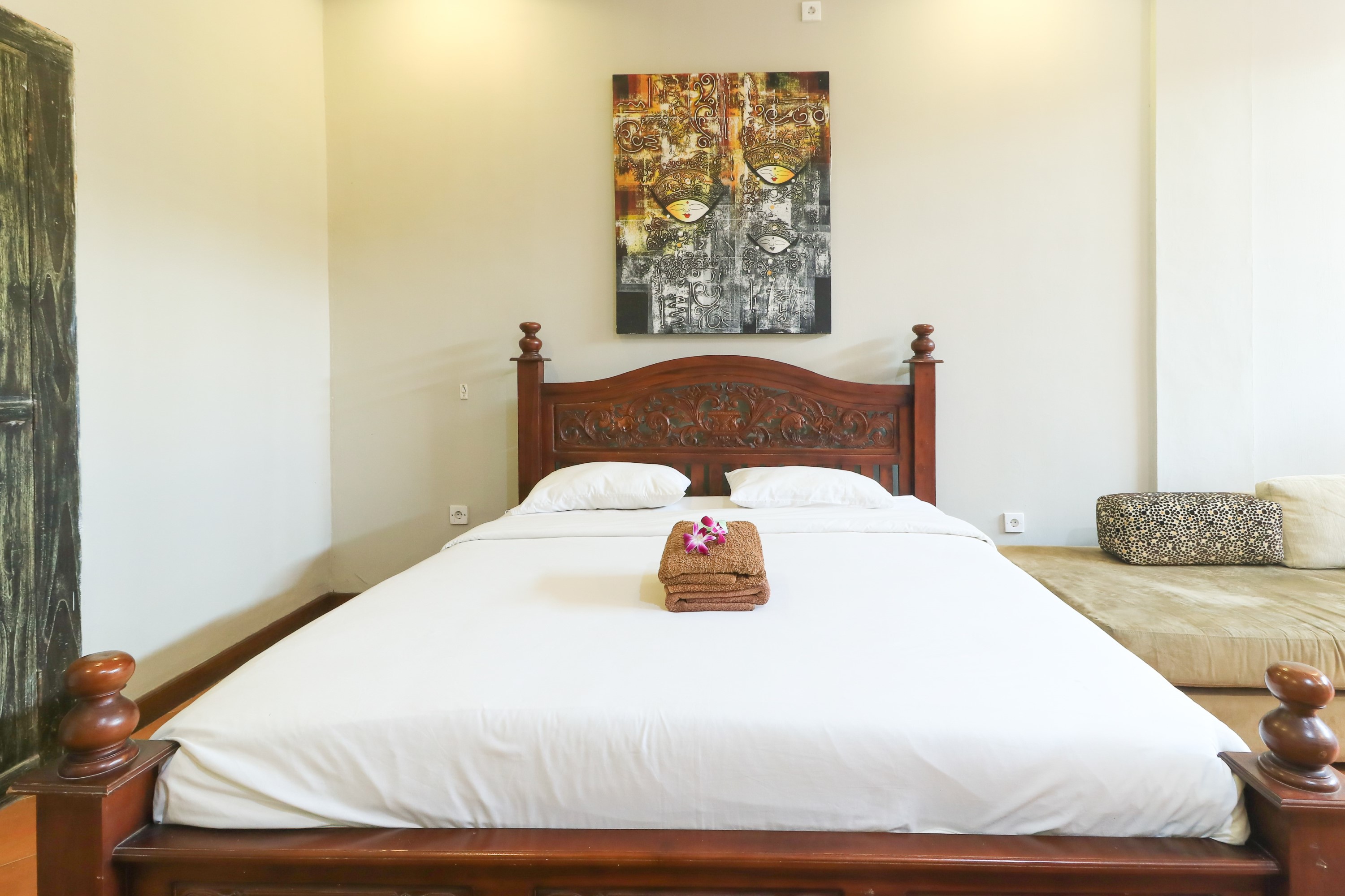 Suite Deluxe Pool View