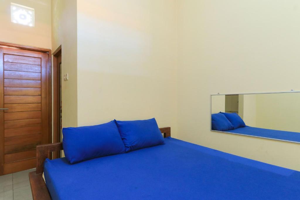 Double No Air Conditioning