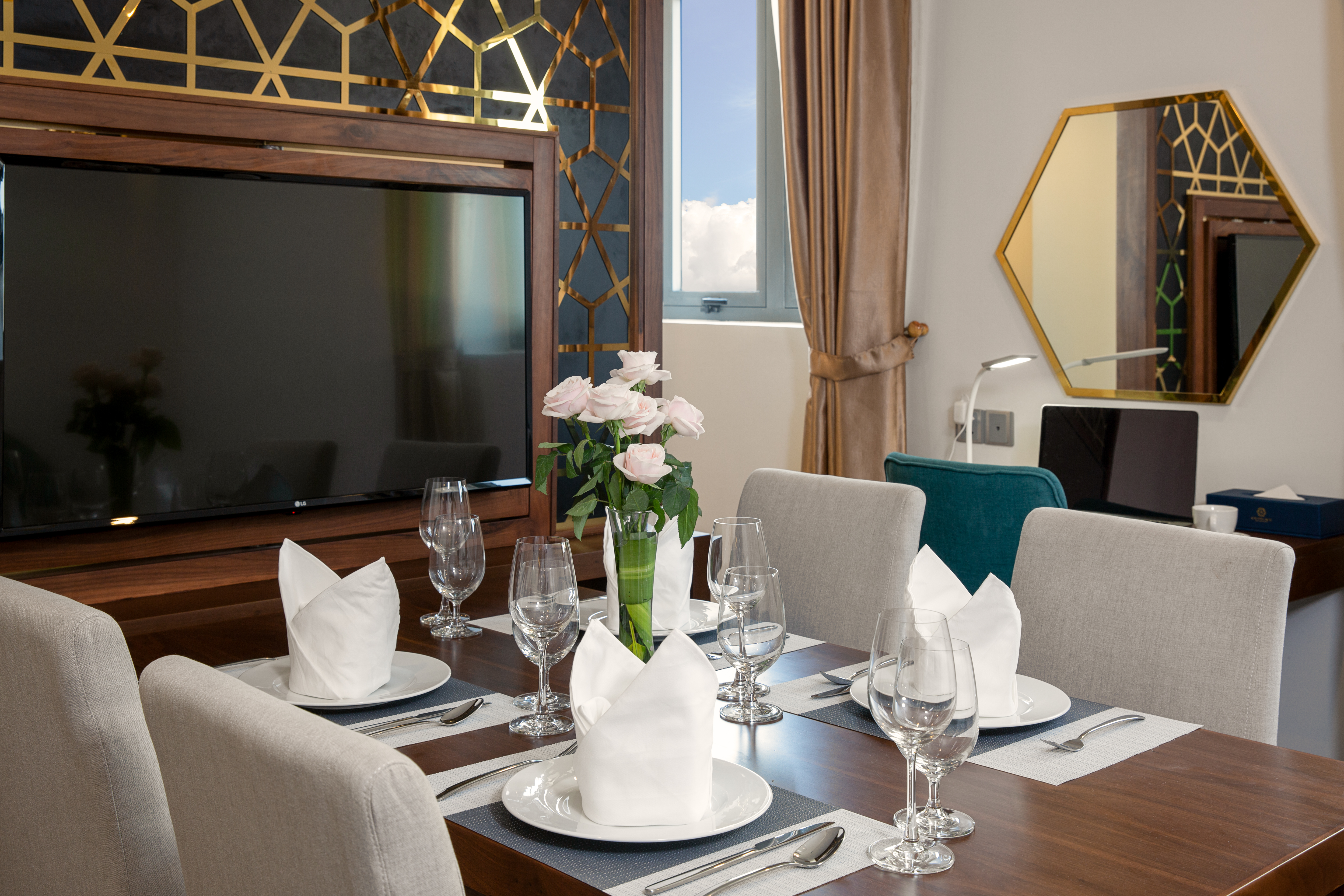 Junior Suite King Size Bed