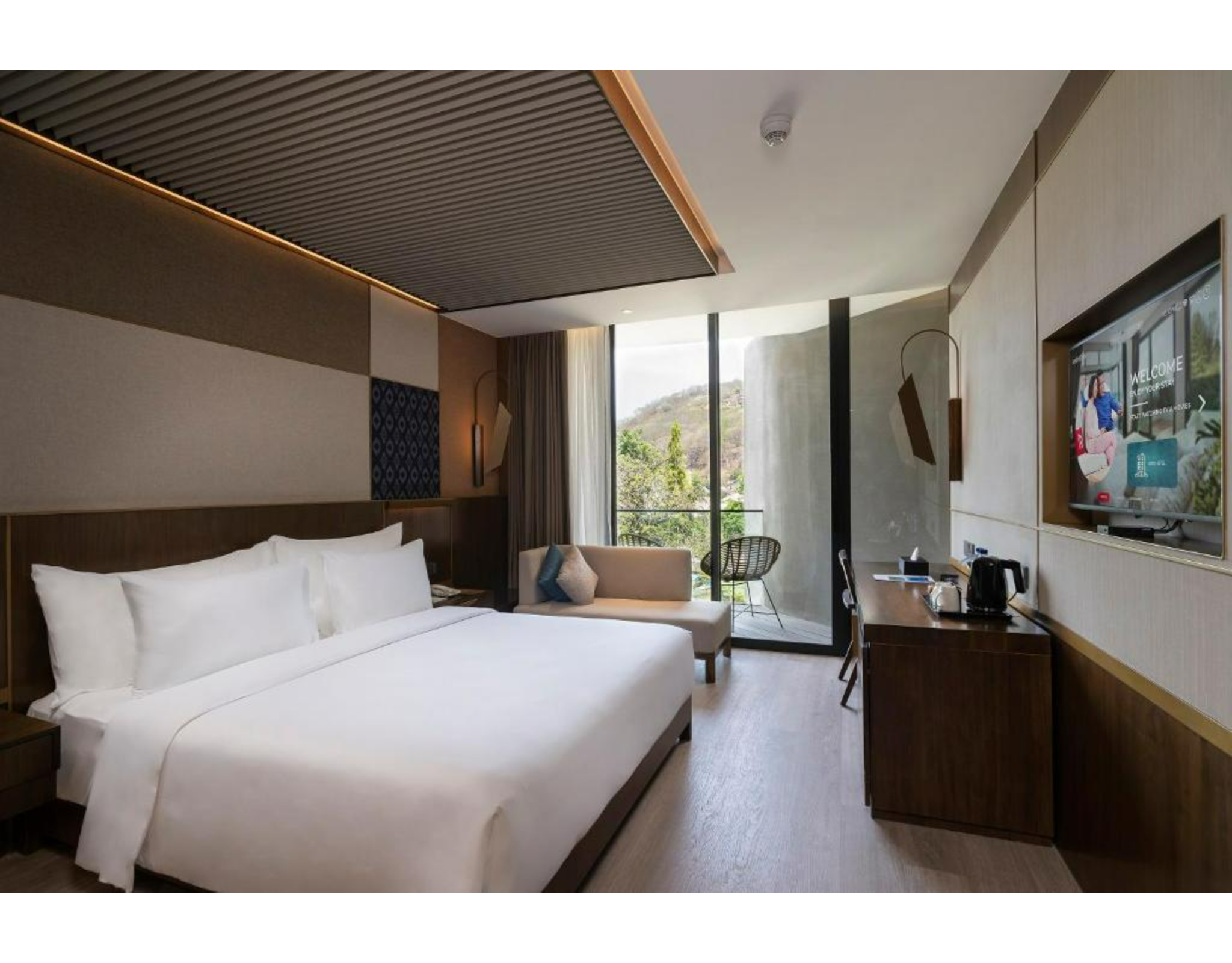 Double Deluxe One Bed