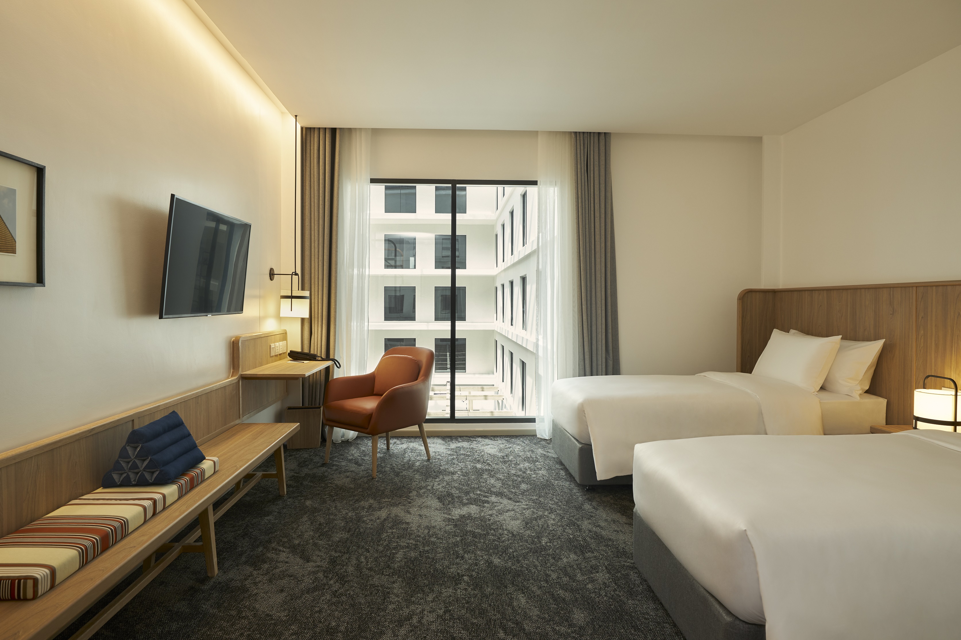 Twin Deluxe Garden View