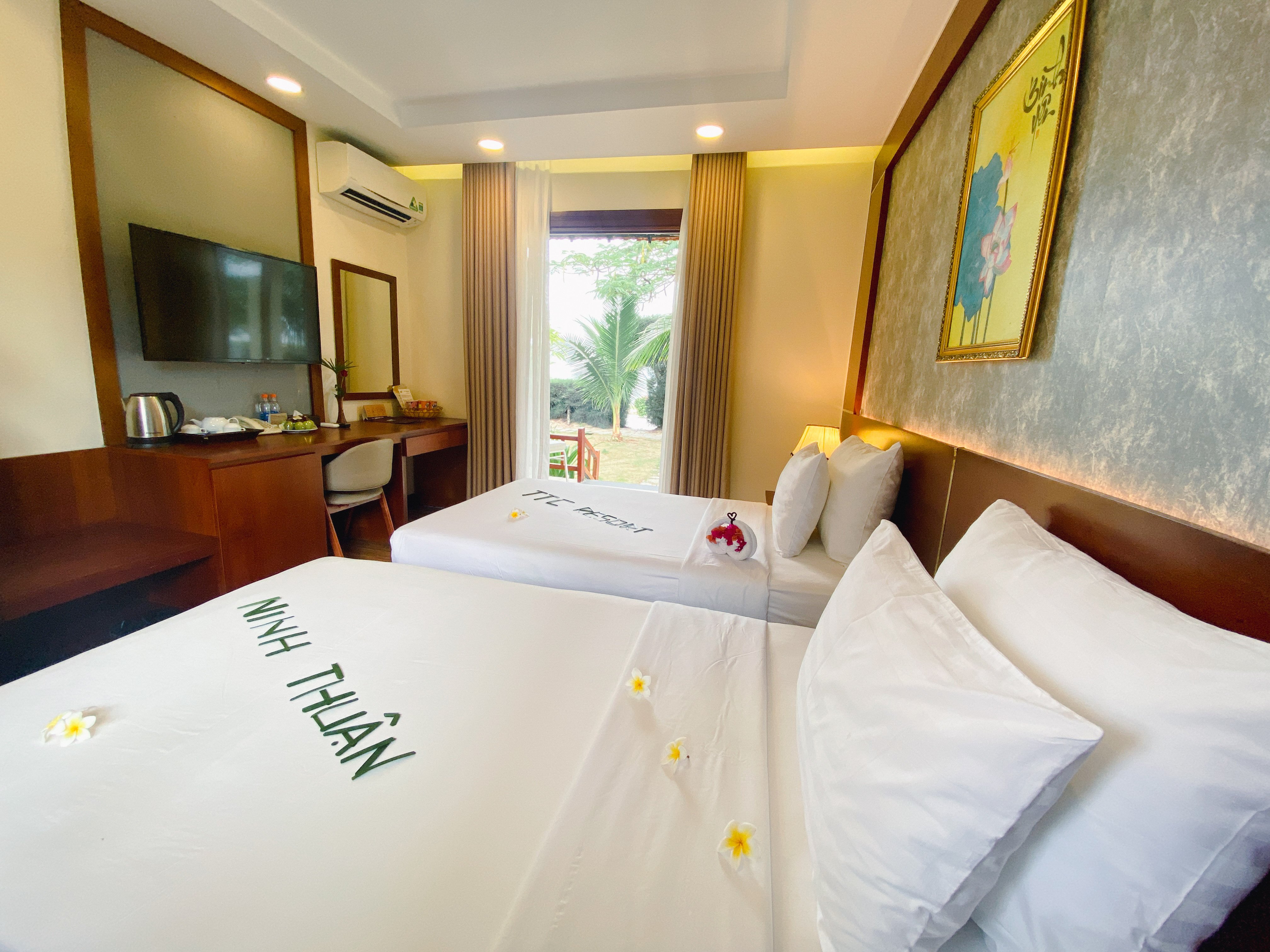 Twin Deluxe Ocean View